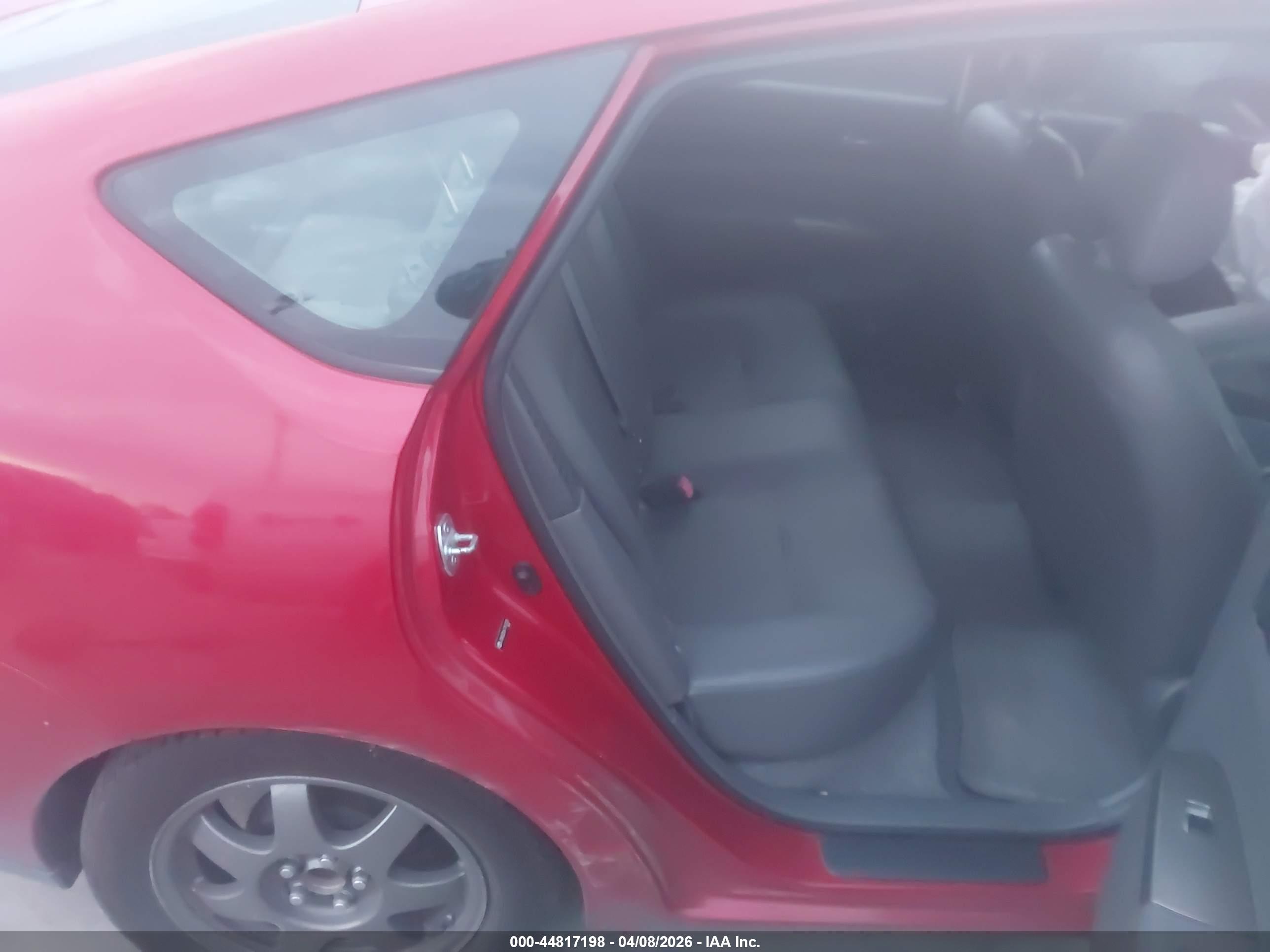 TOYOTA PRIUS image 8