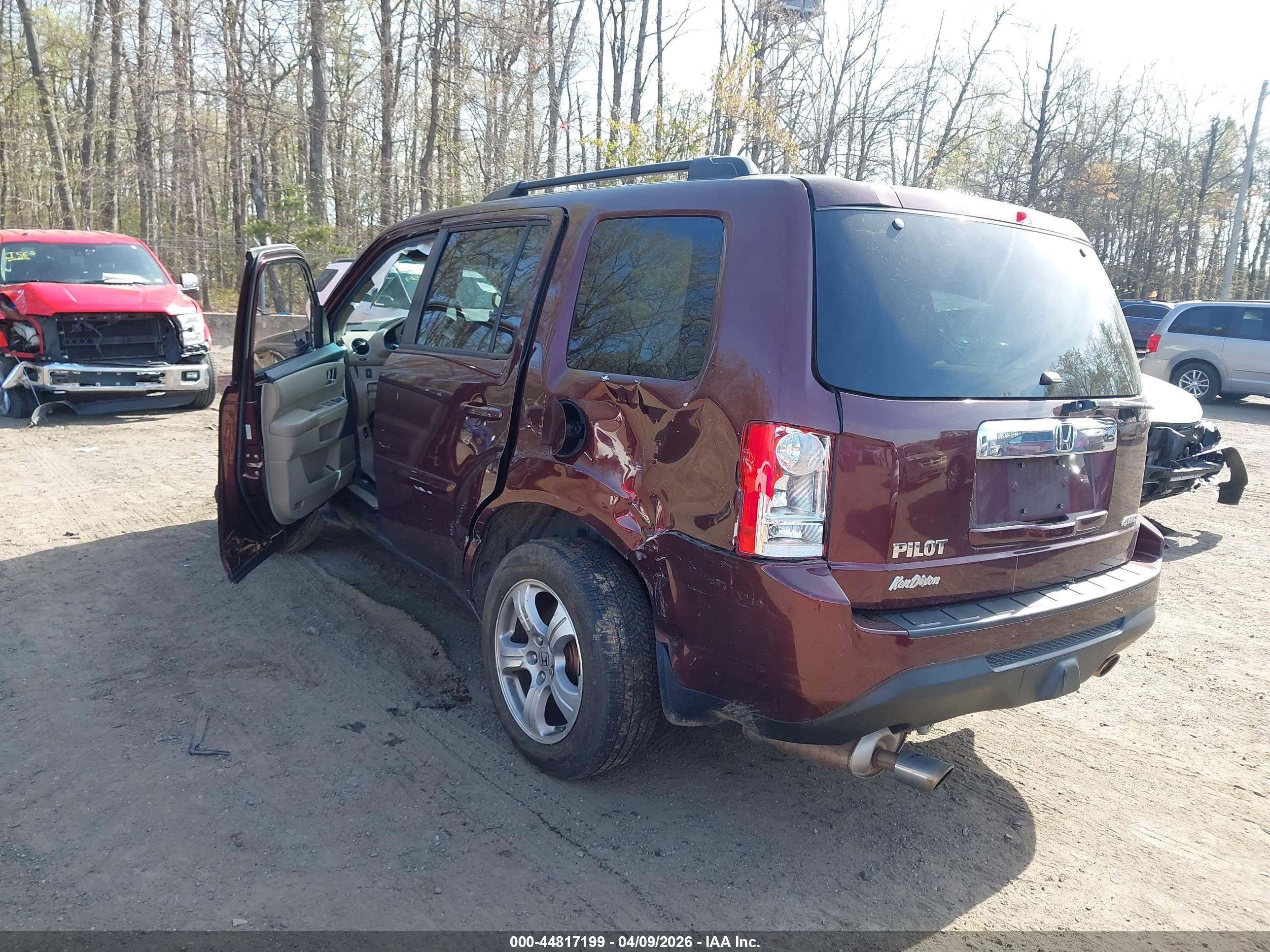 HONDA PILOT image 3