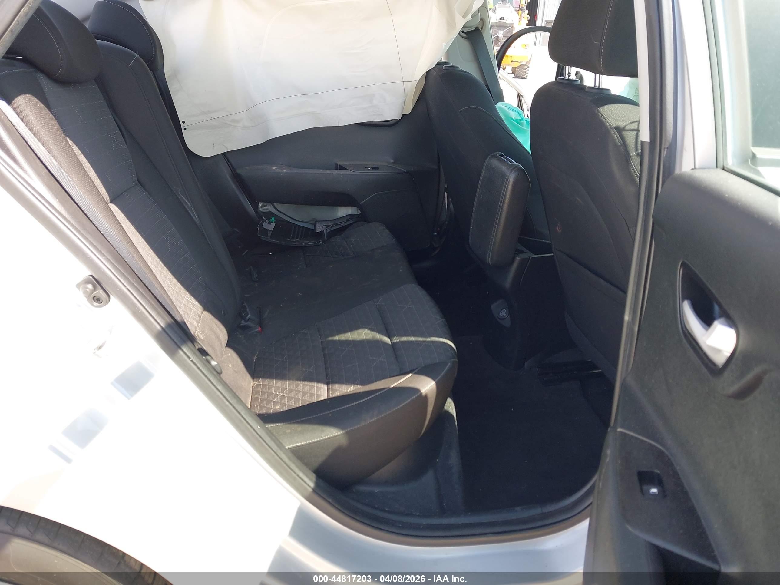KIA RIO image 8