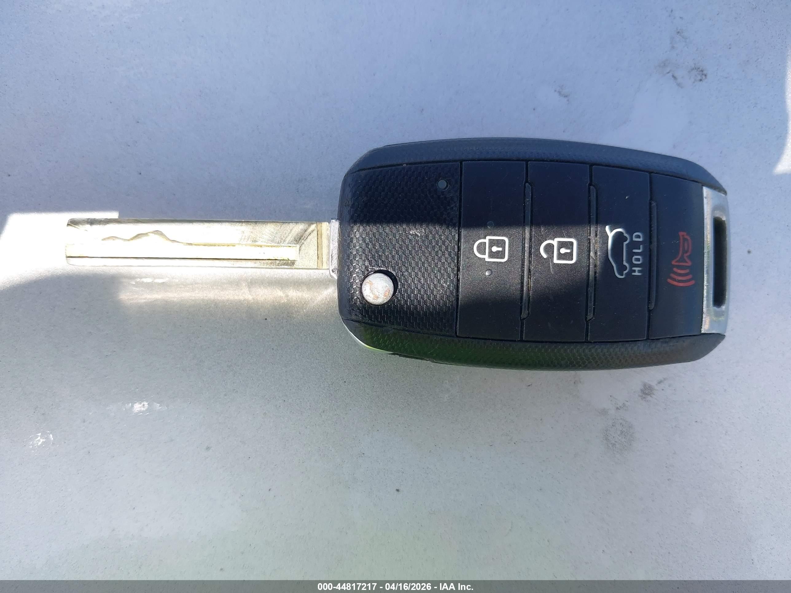 KIA SORENTO image 11