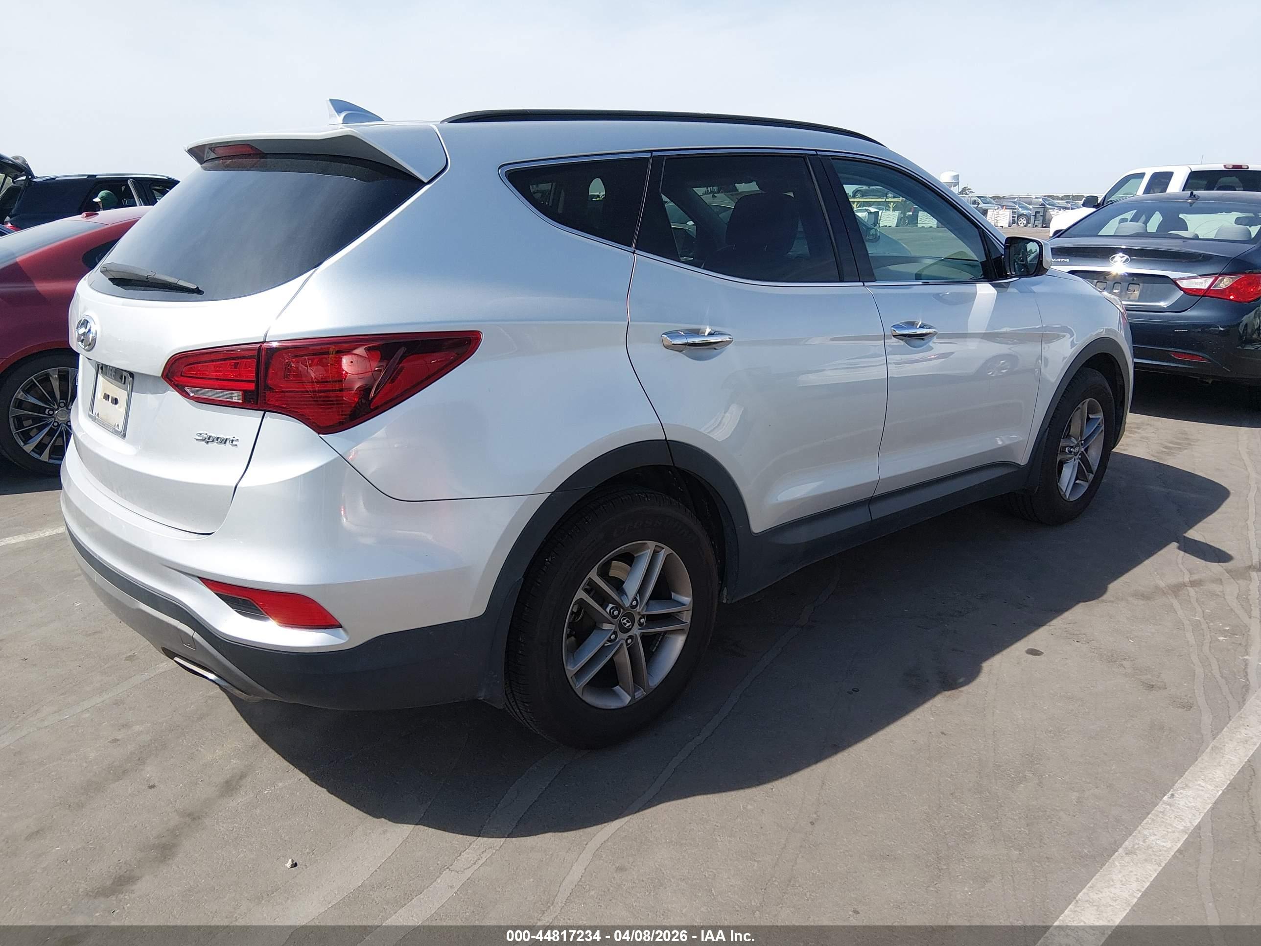 HYUNDAI SANTA image 4