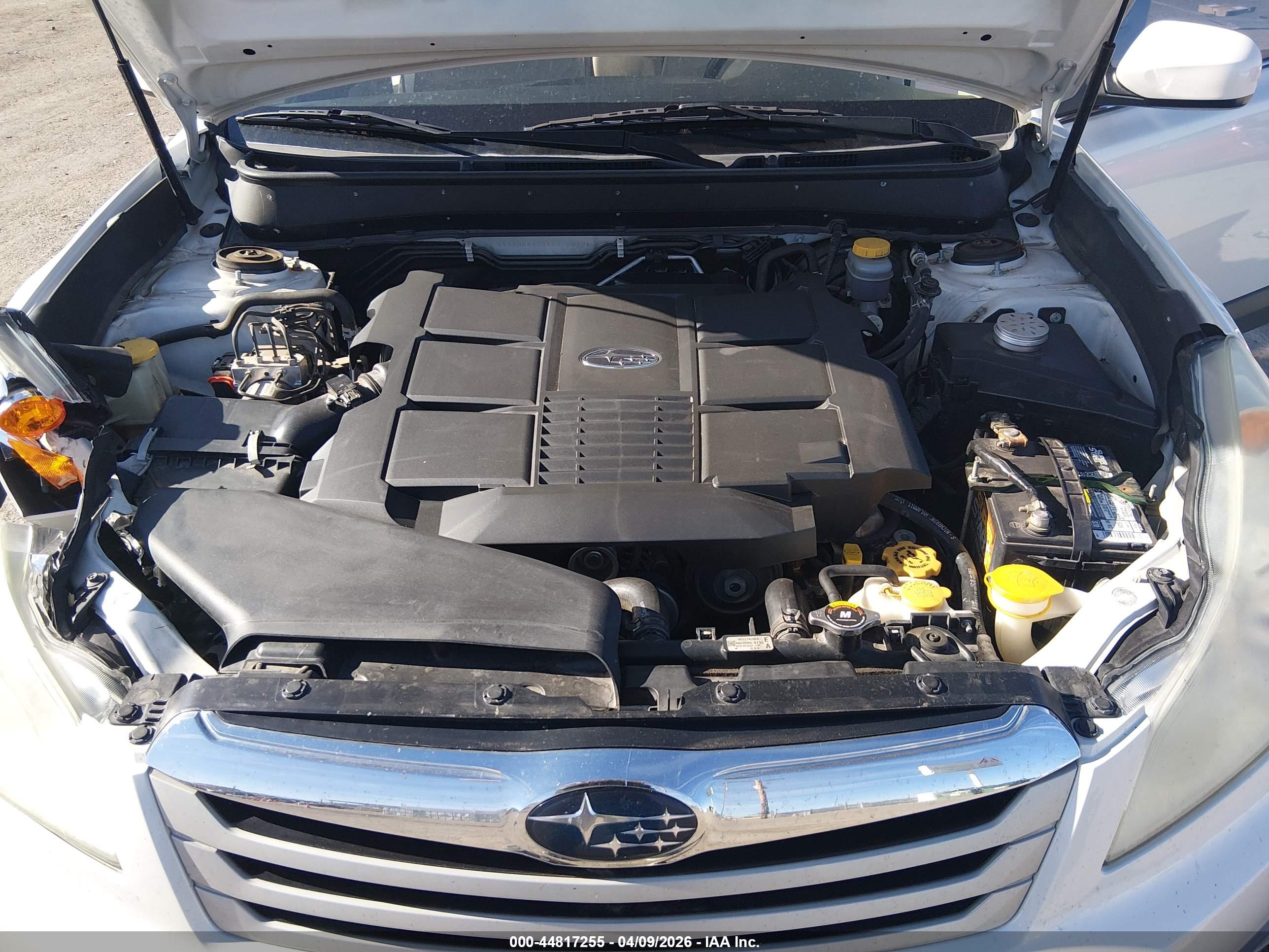 SUBARU OUTBACK image 10