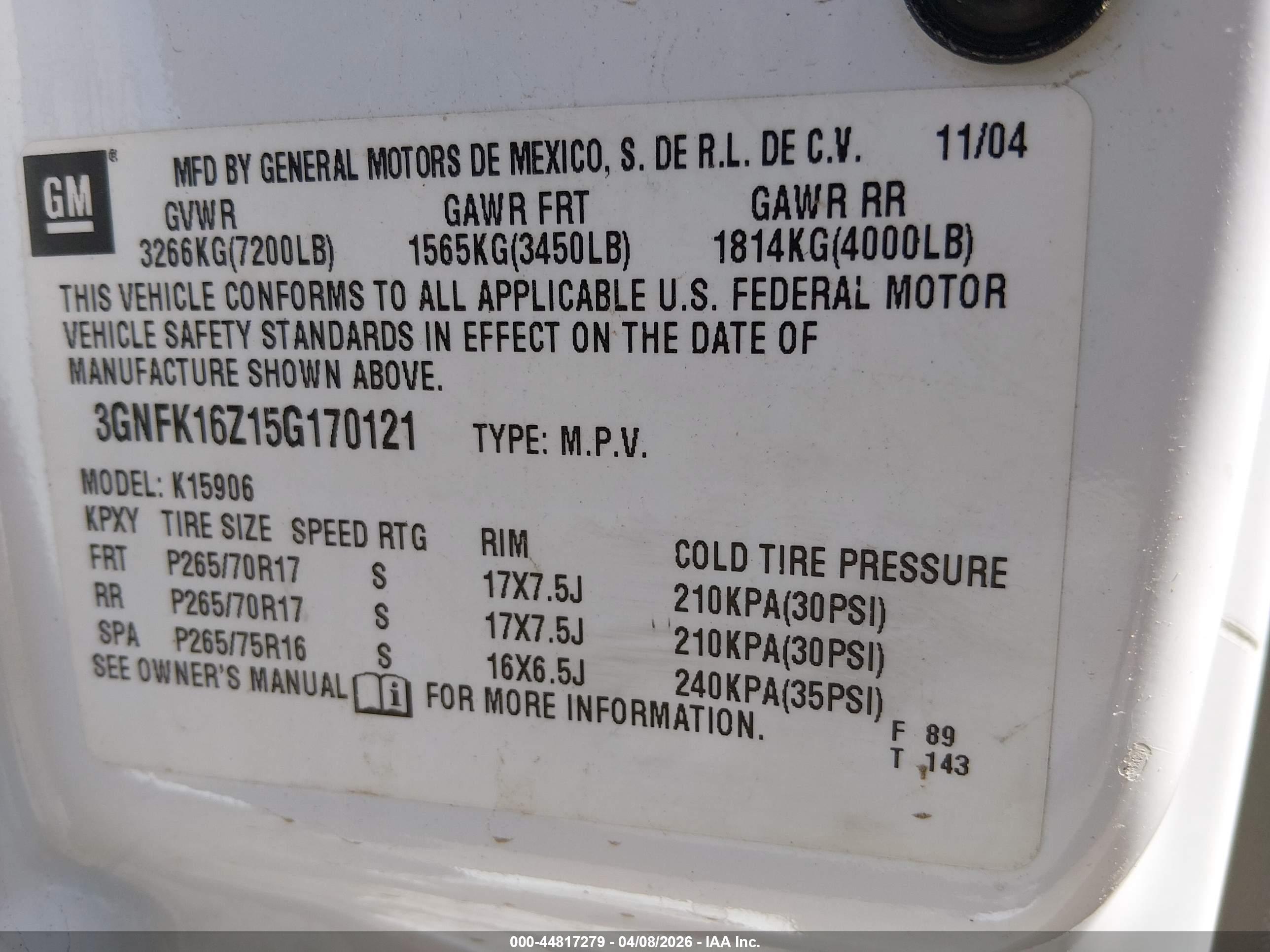 CHEVROLET SUBURBAN image 9