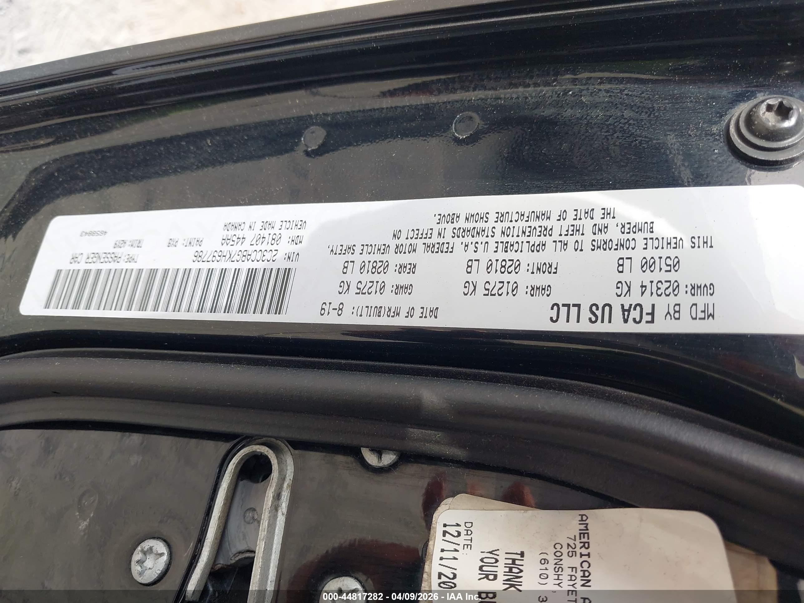 CHRYSLER 300 image 9