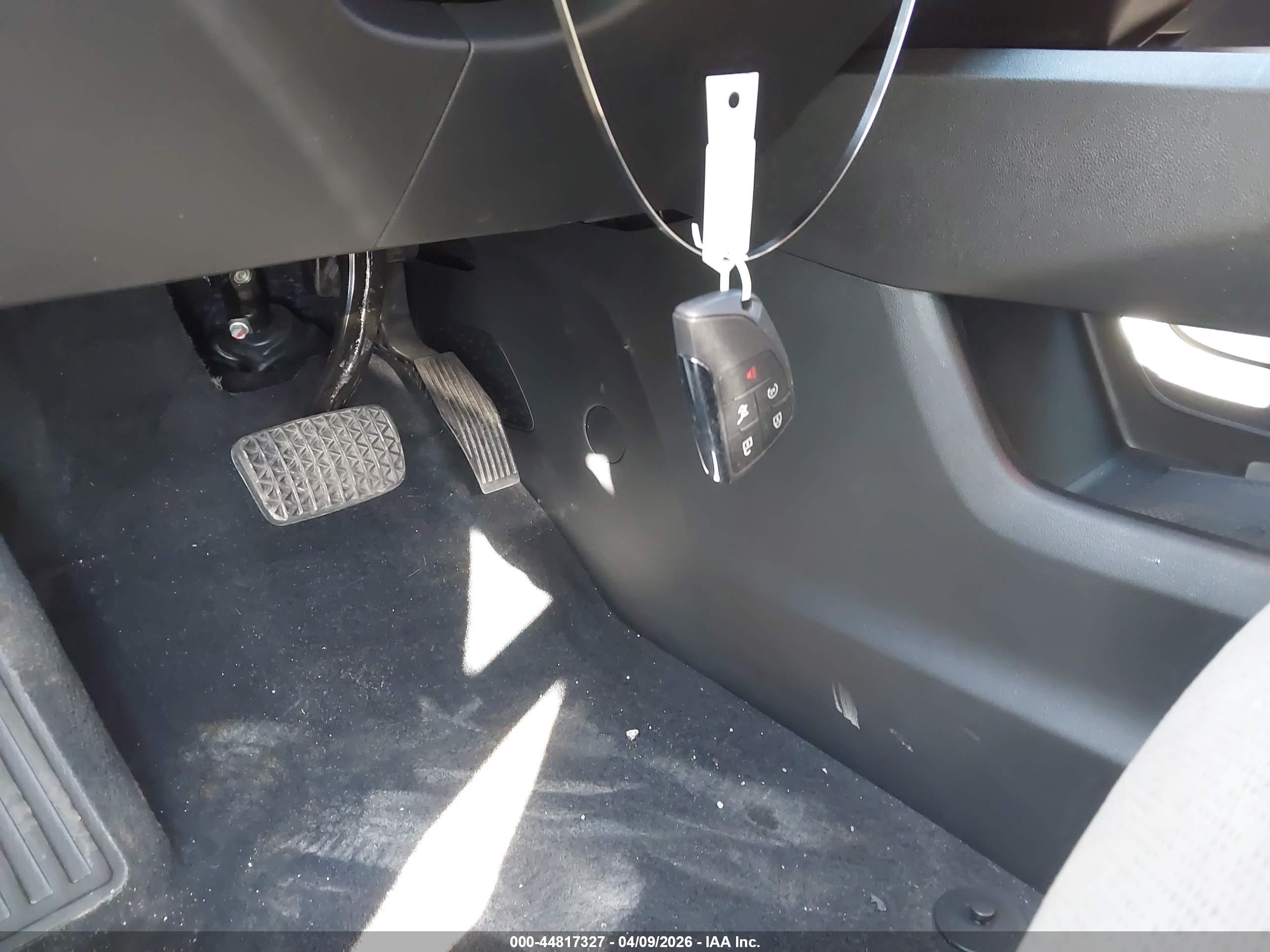 CHEVROLET EQUINOX image 11