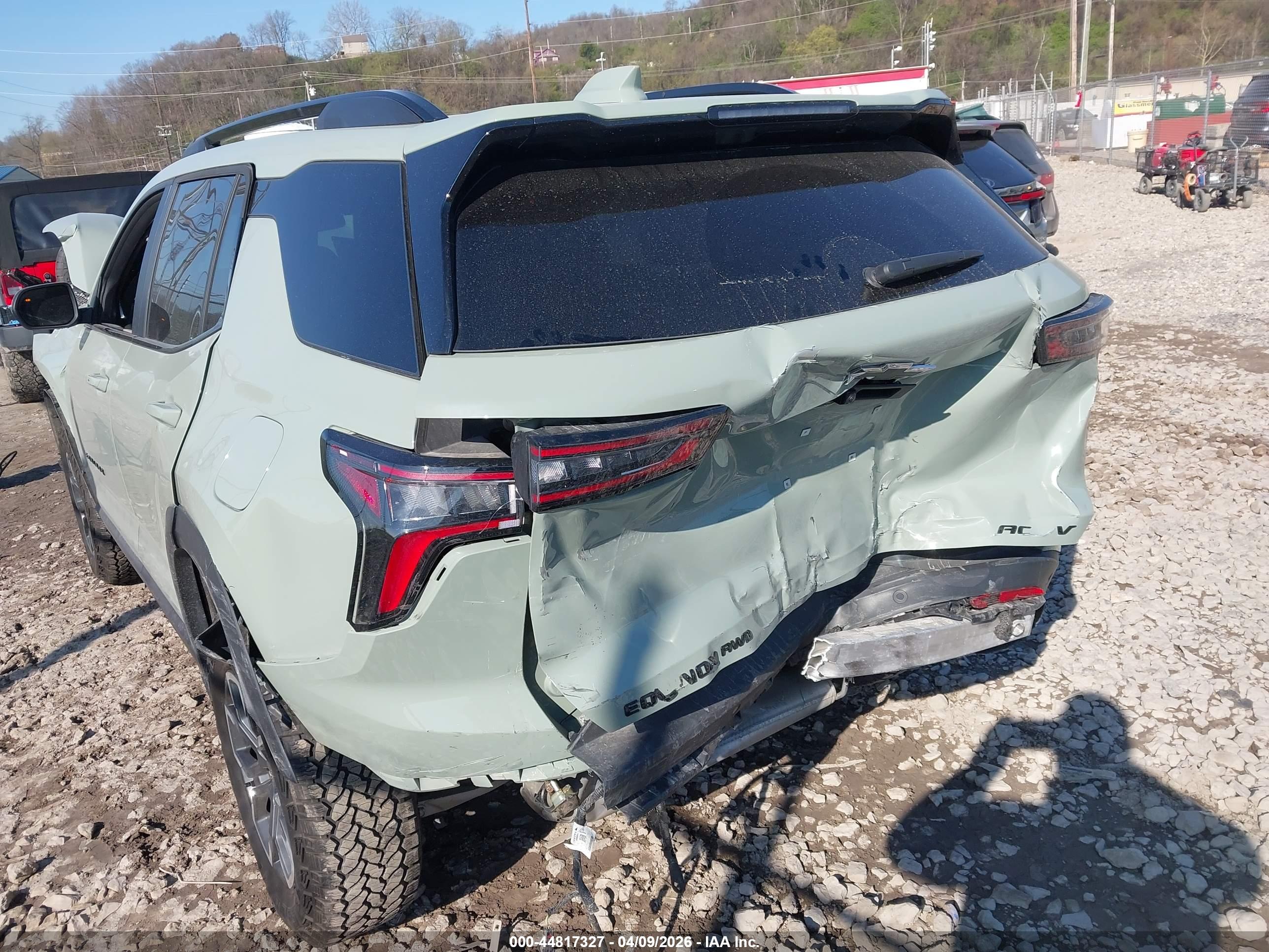CHEVROLET EQUINOX image 6