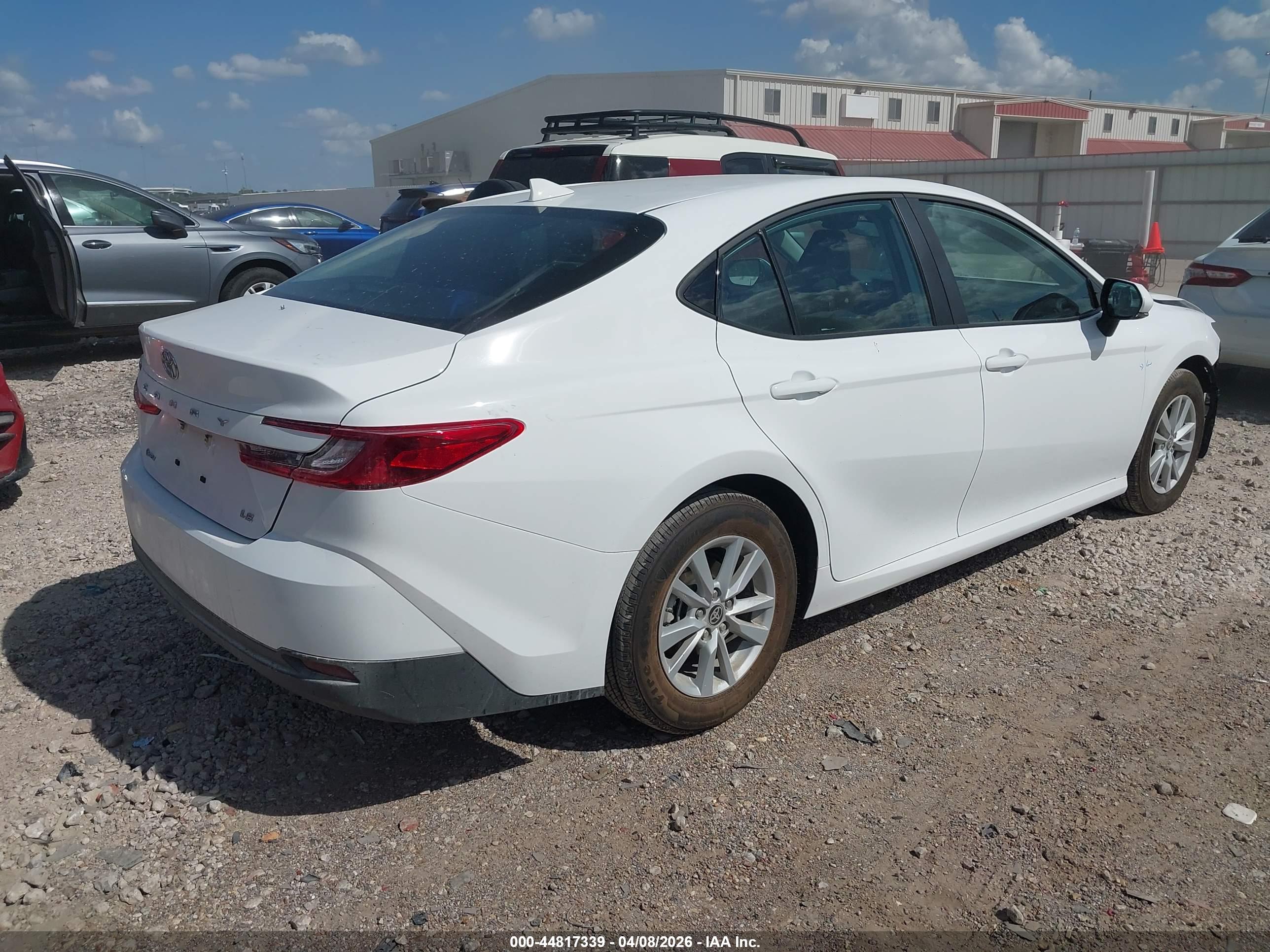 TOYOTA CAMRY image 4