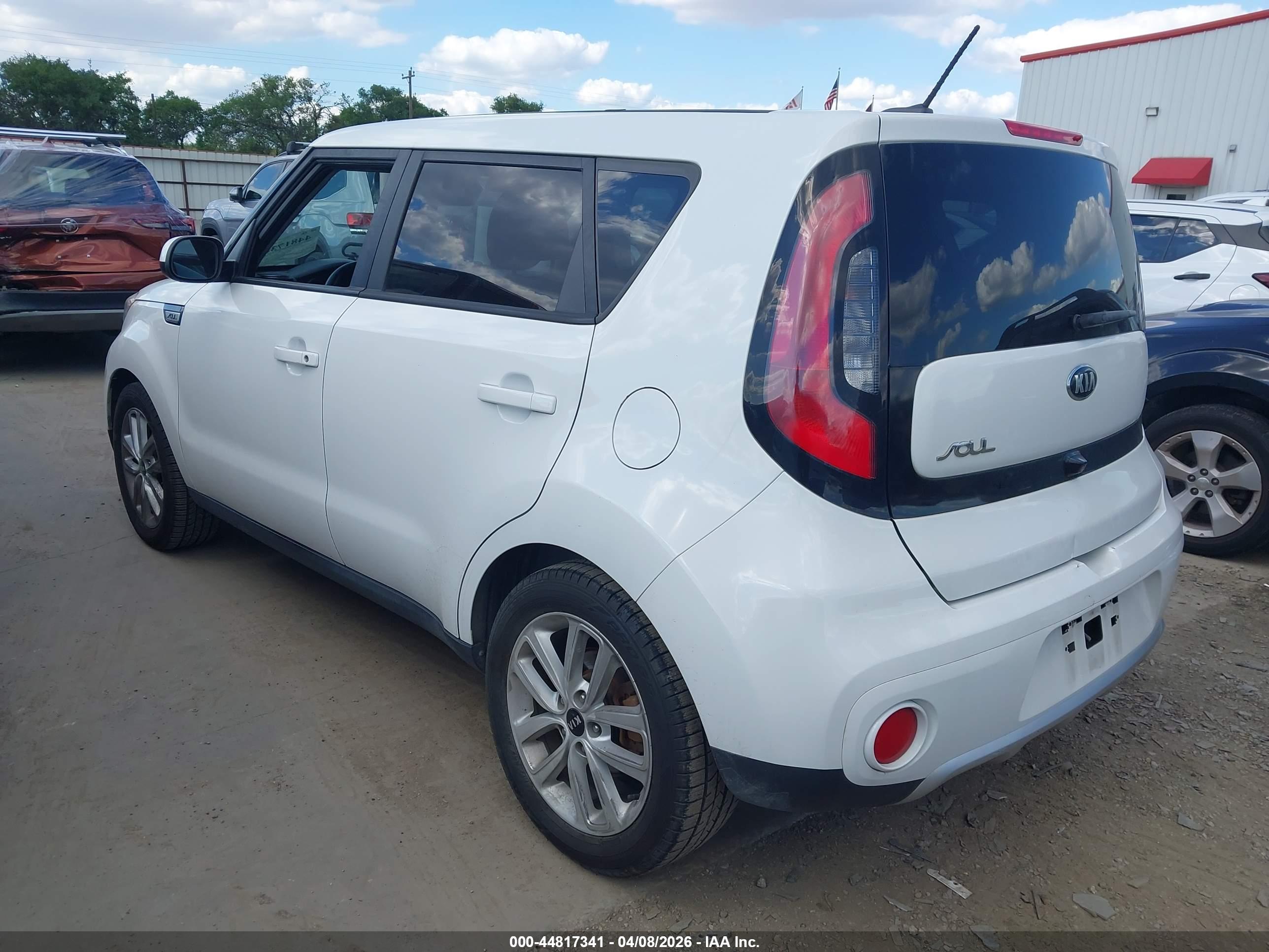KIA SOUL image 3