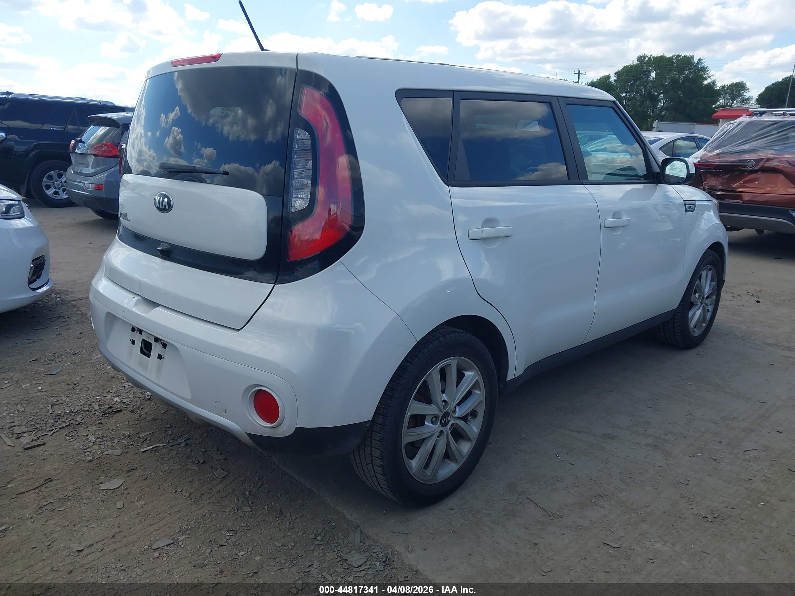 KIA SOUL image 4