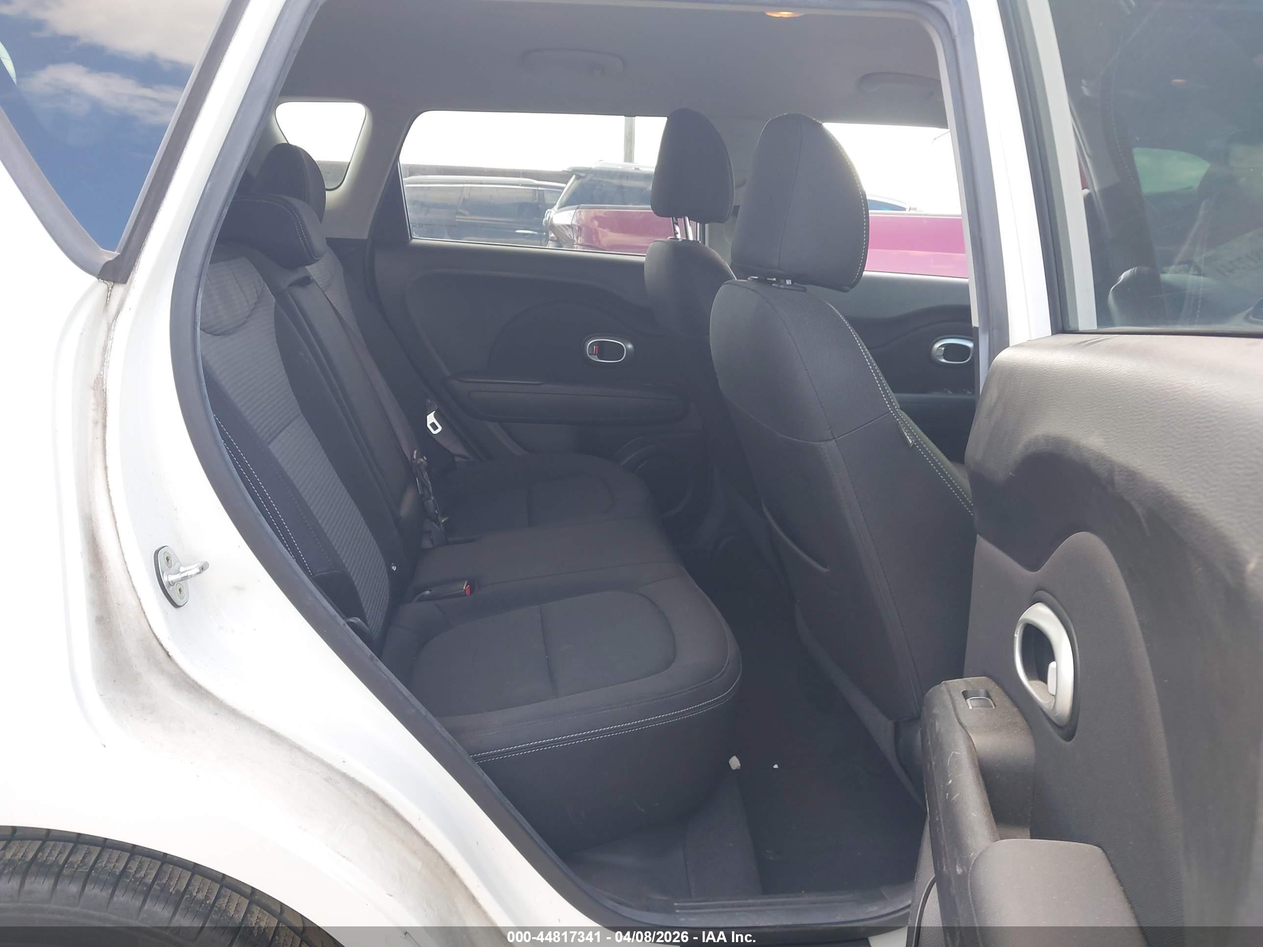 KIA SOUL image 8