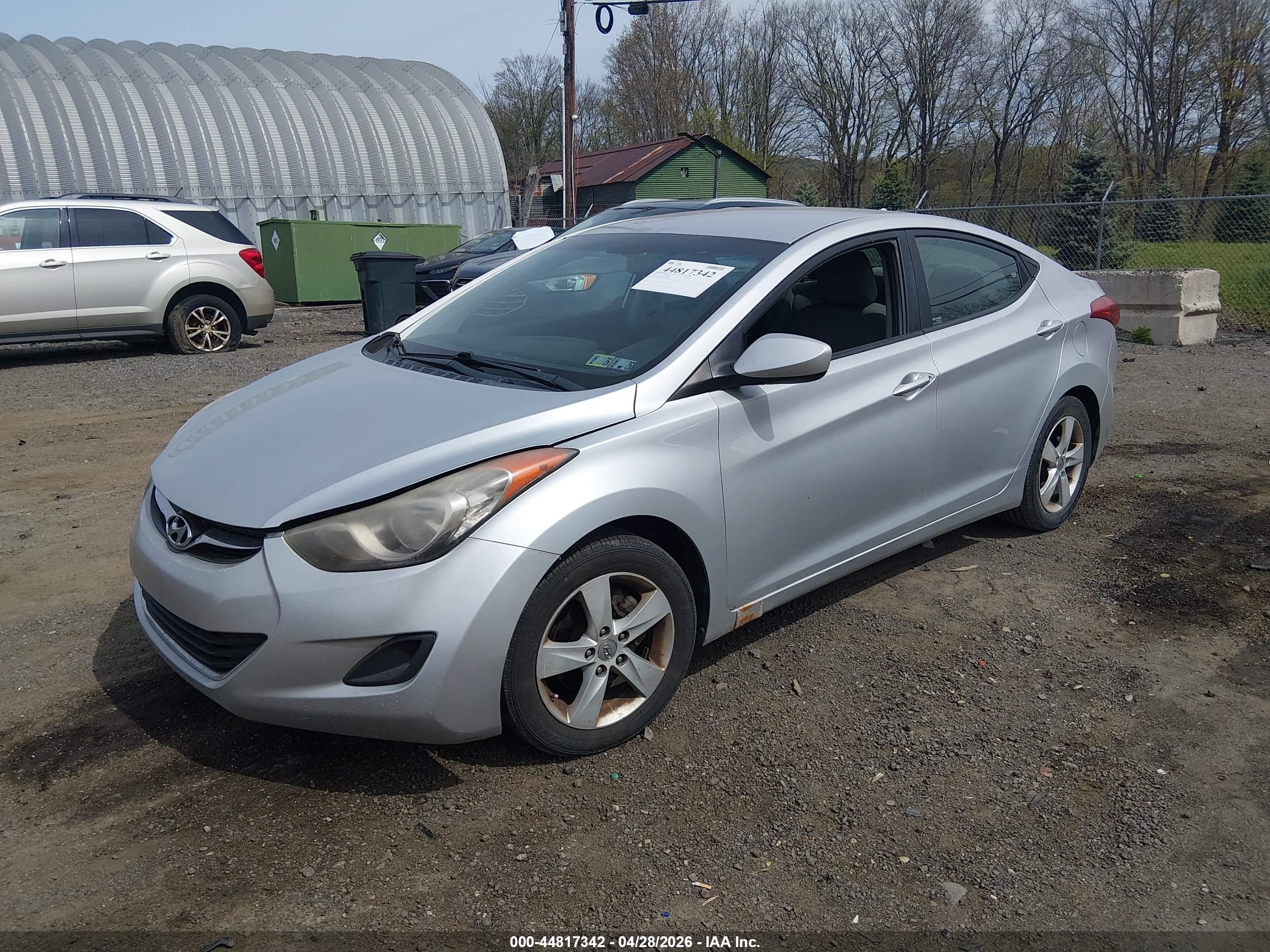 HYUNDAI ELANTRA image 2