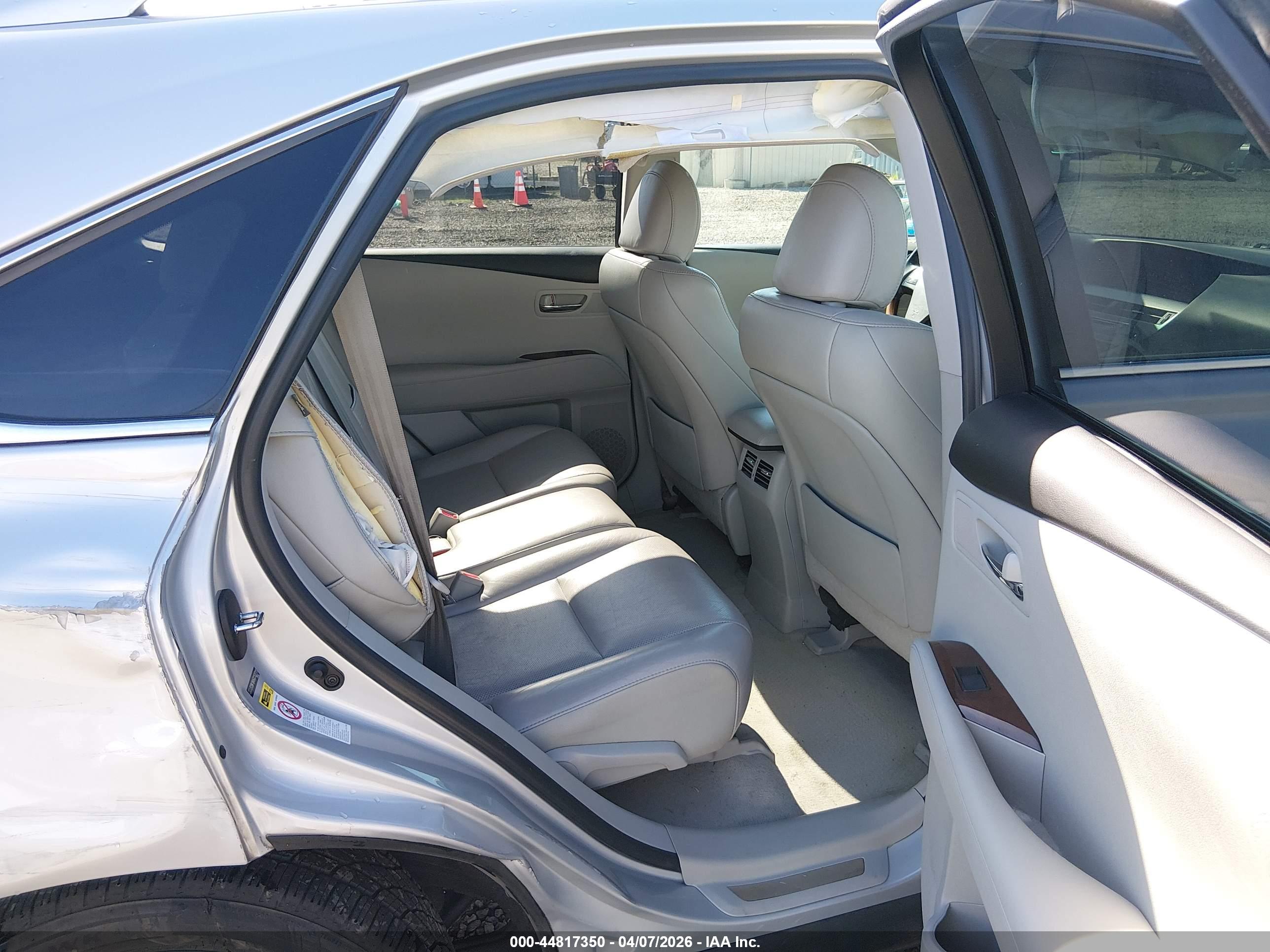LEXUS RX image 8