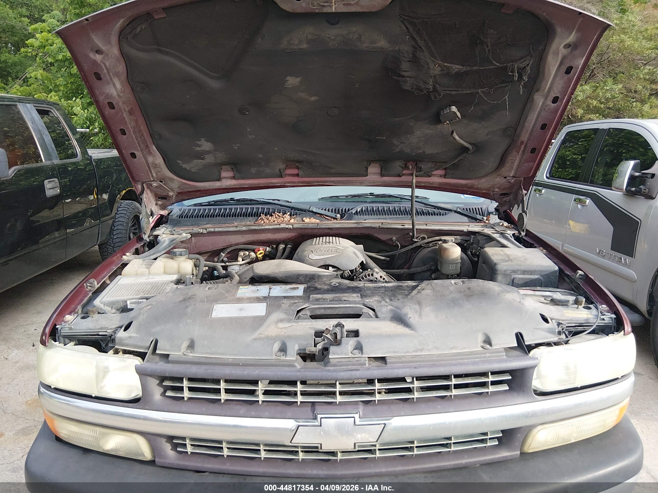 CHEVROLET SILVERADO image 10
