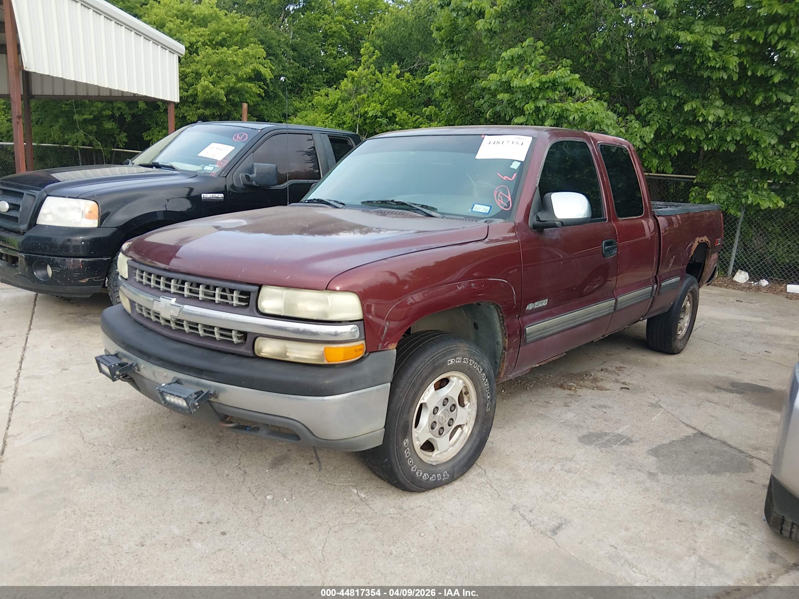 CHEVROLET SILVERADO image 2