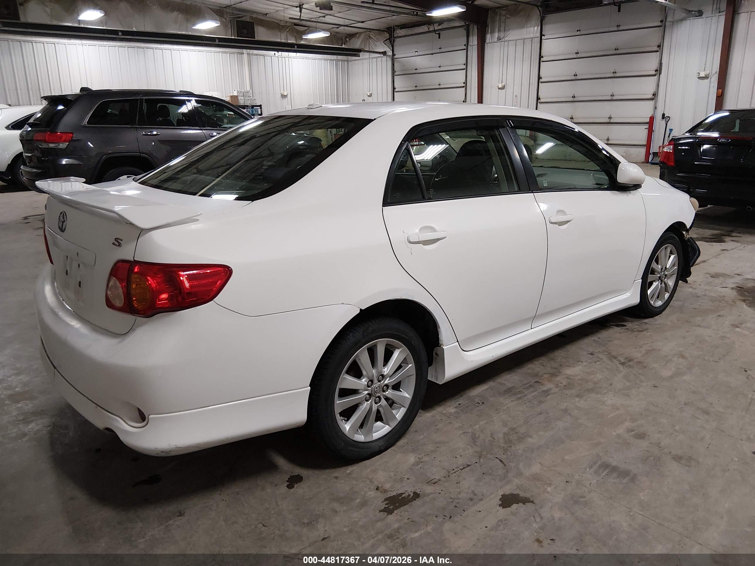 TOYOTA COROLLA image 4