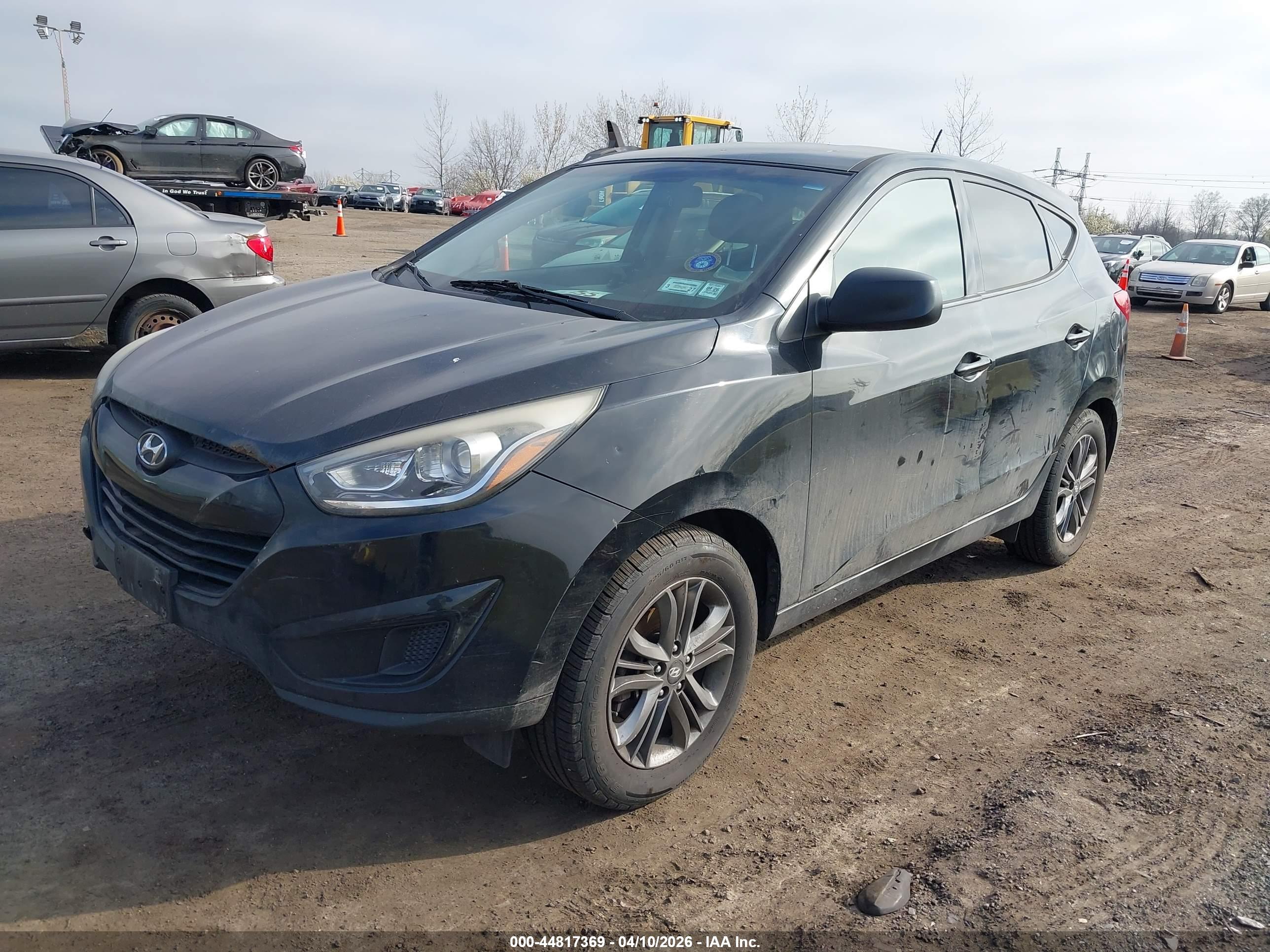 HYUNDAI TUCSON image 2