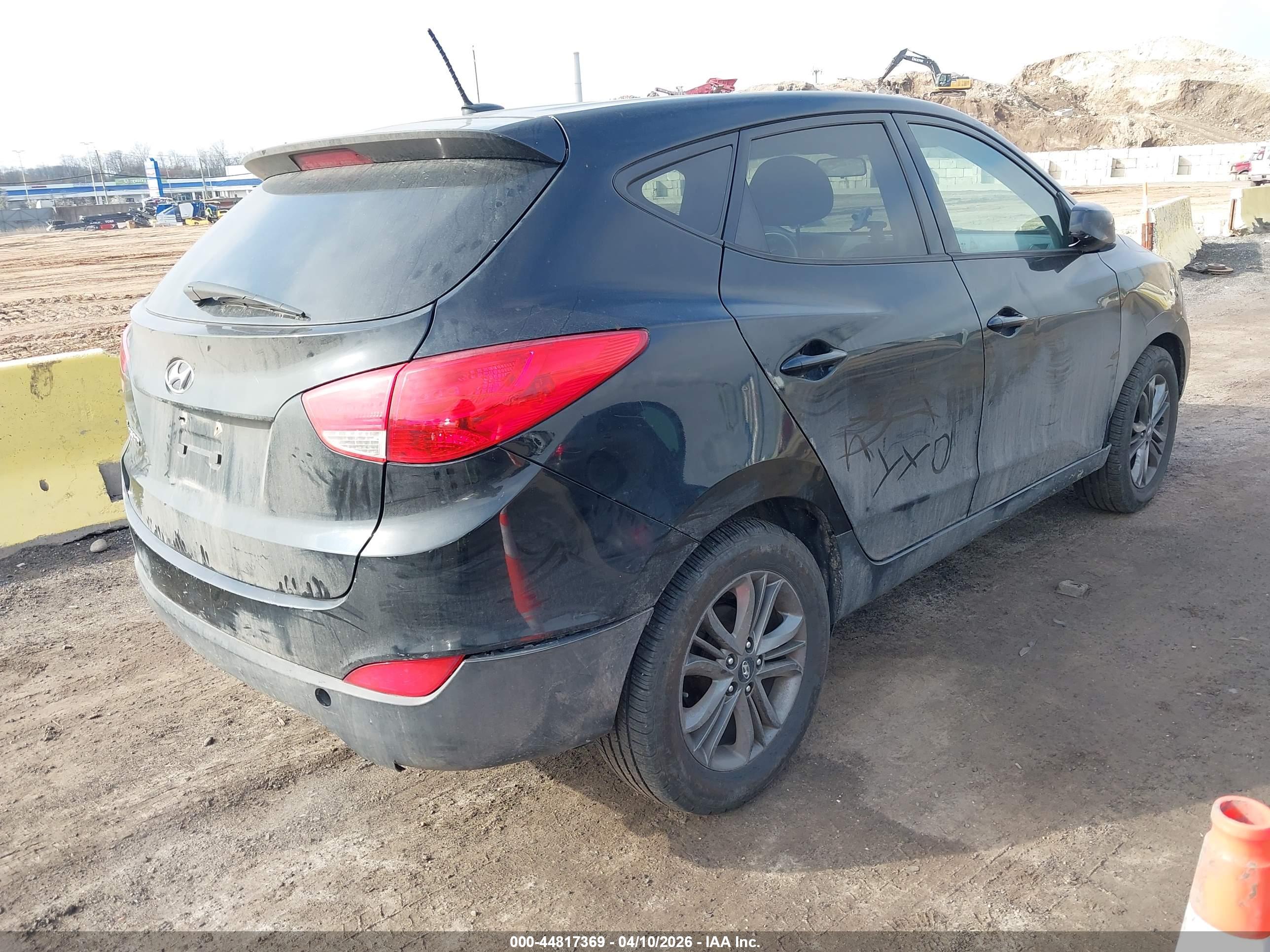 HYUNDAI TUCSON image 4