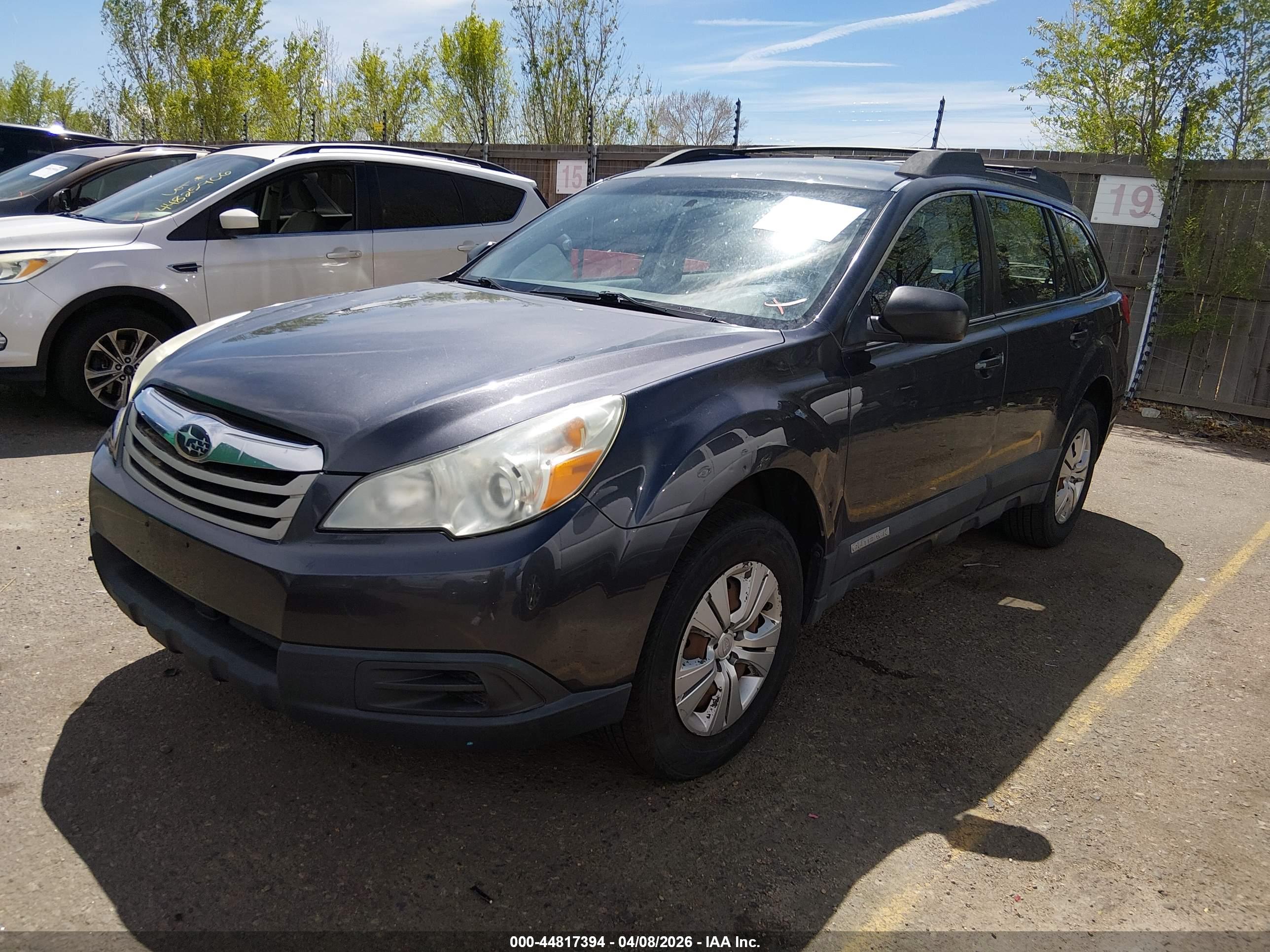 SUBARU OUTBACK image 2