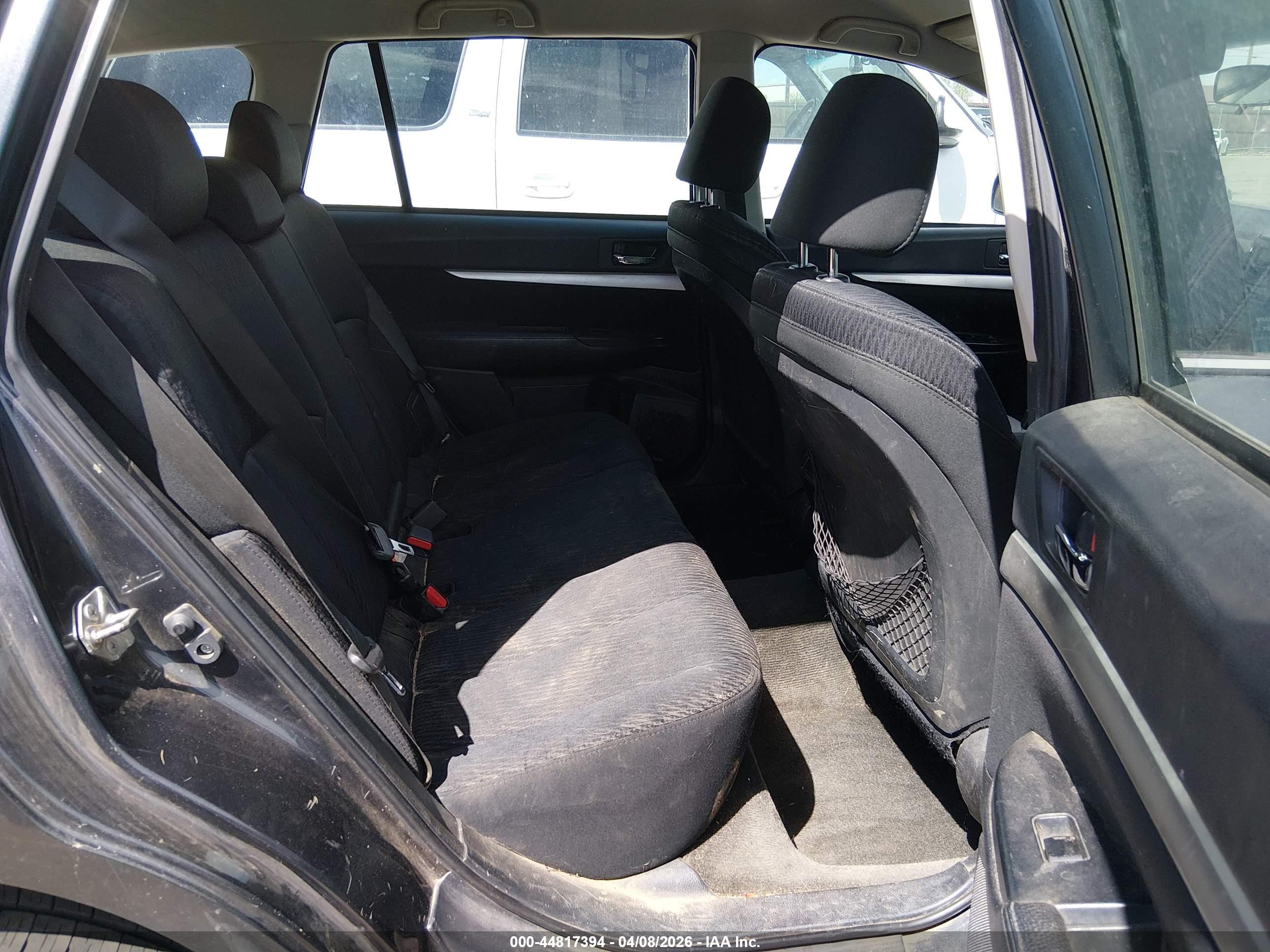 SUBARU OUTBACK image 8