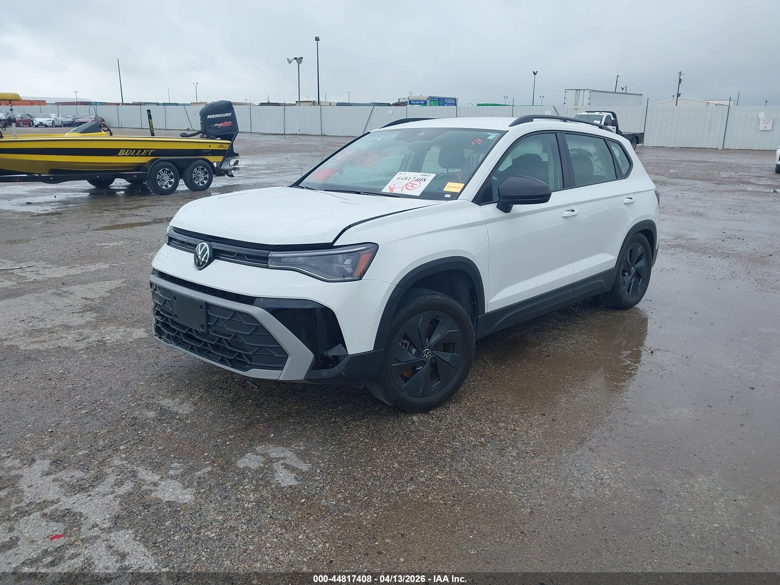 VOLKSWAGEN TAOS image 2