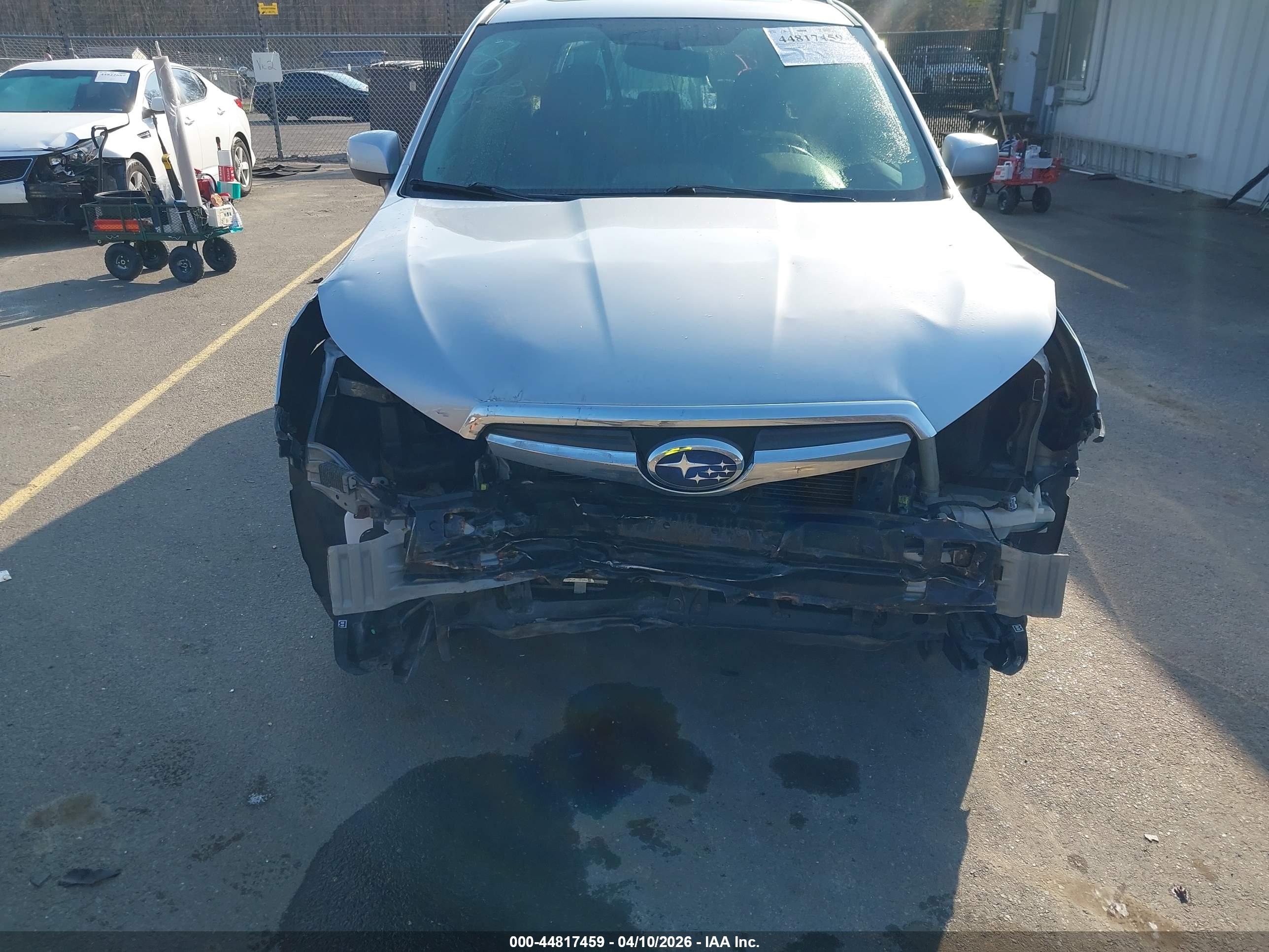 SUBARU FORESTER image 6
