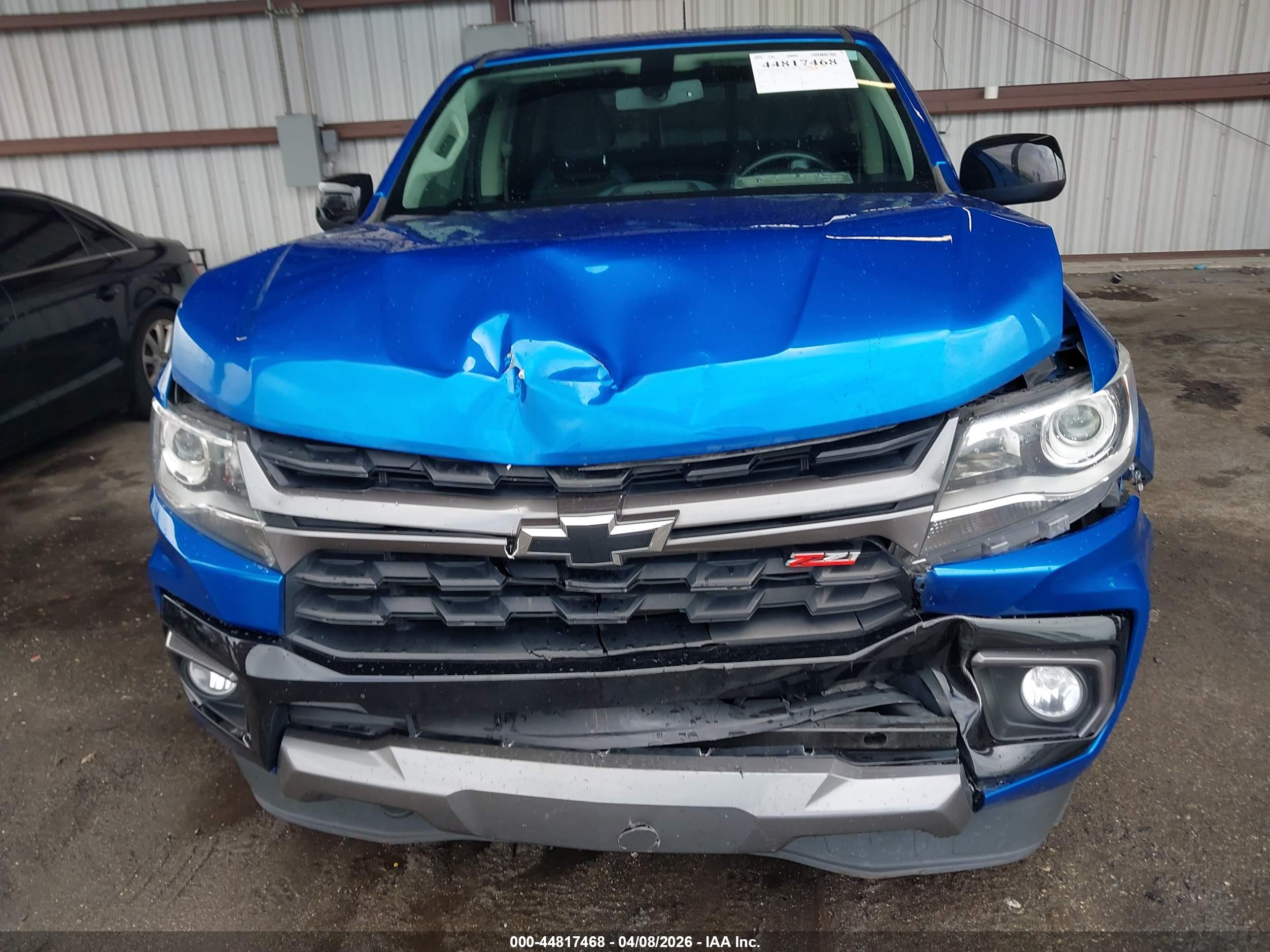 CHEVROLET COLORADO image 6