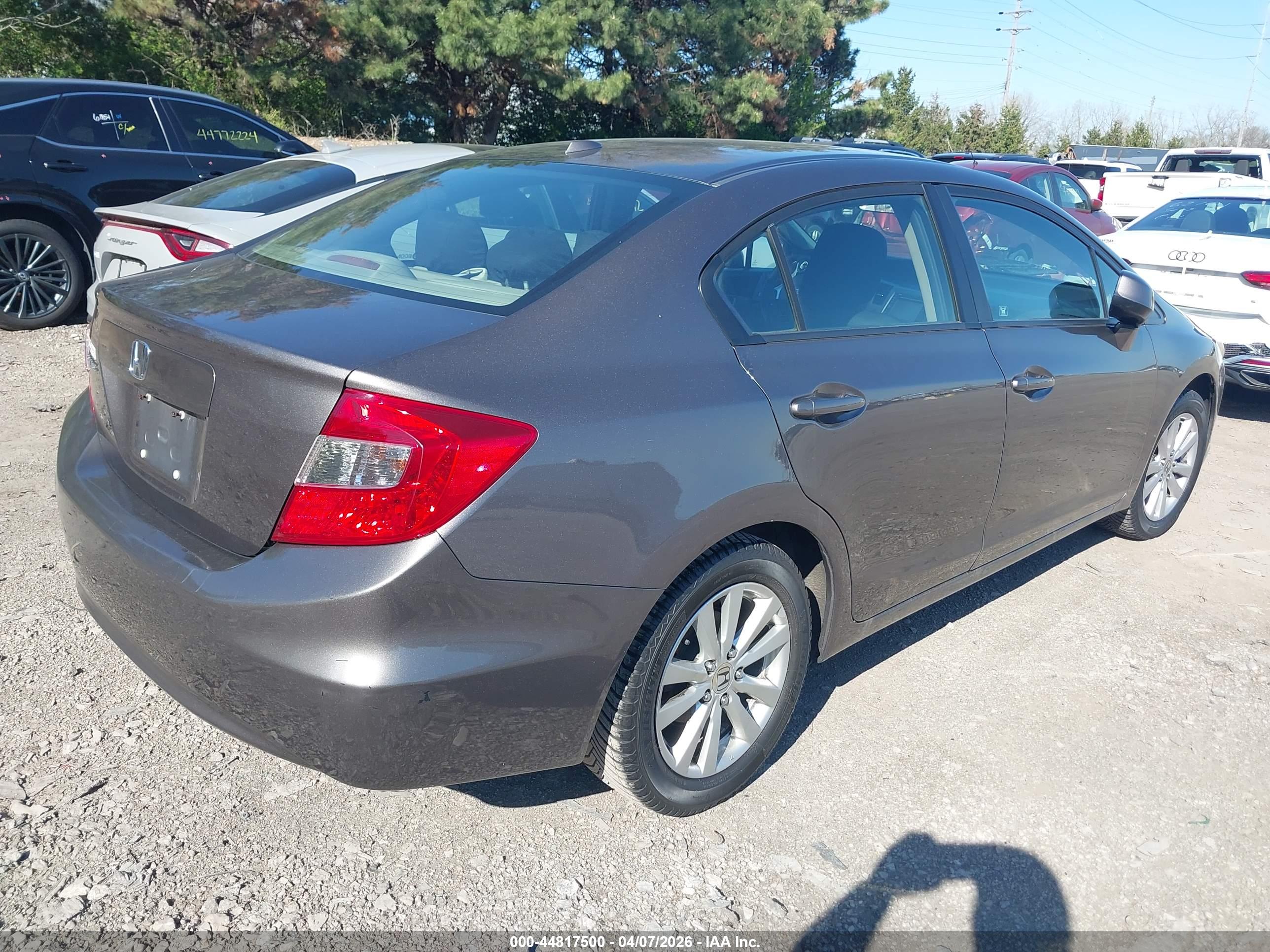 HONDA CIVIC image 4