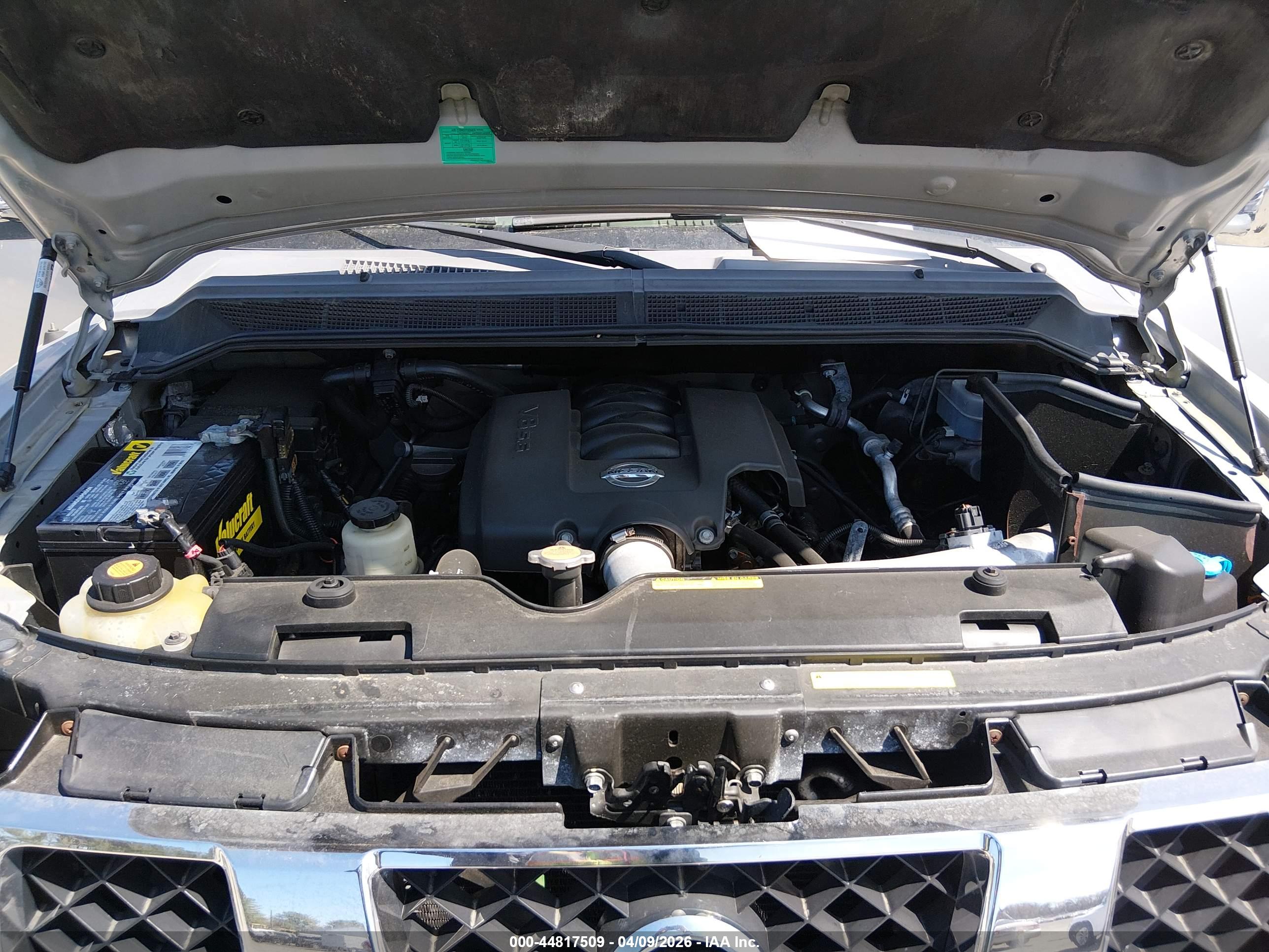 NISSAN TITAN image 10