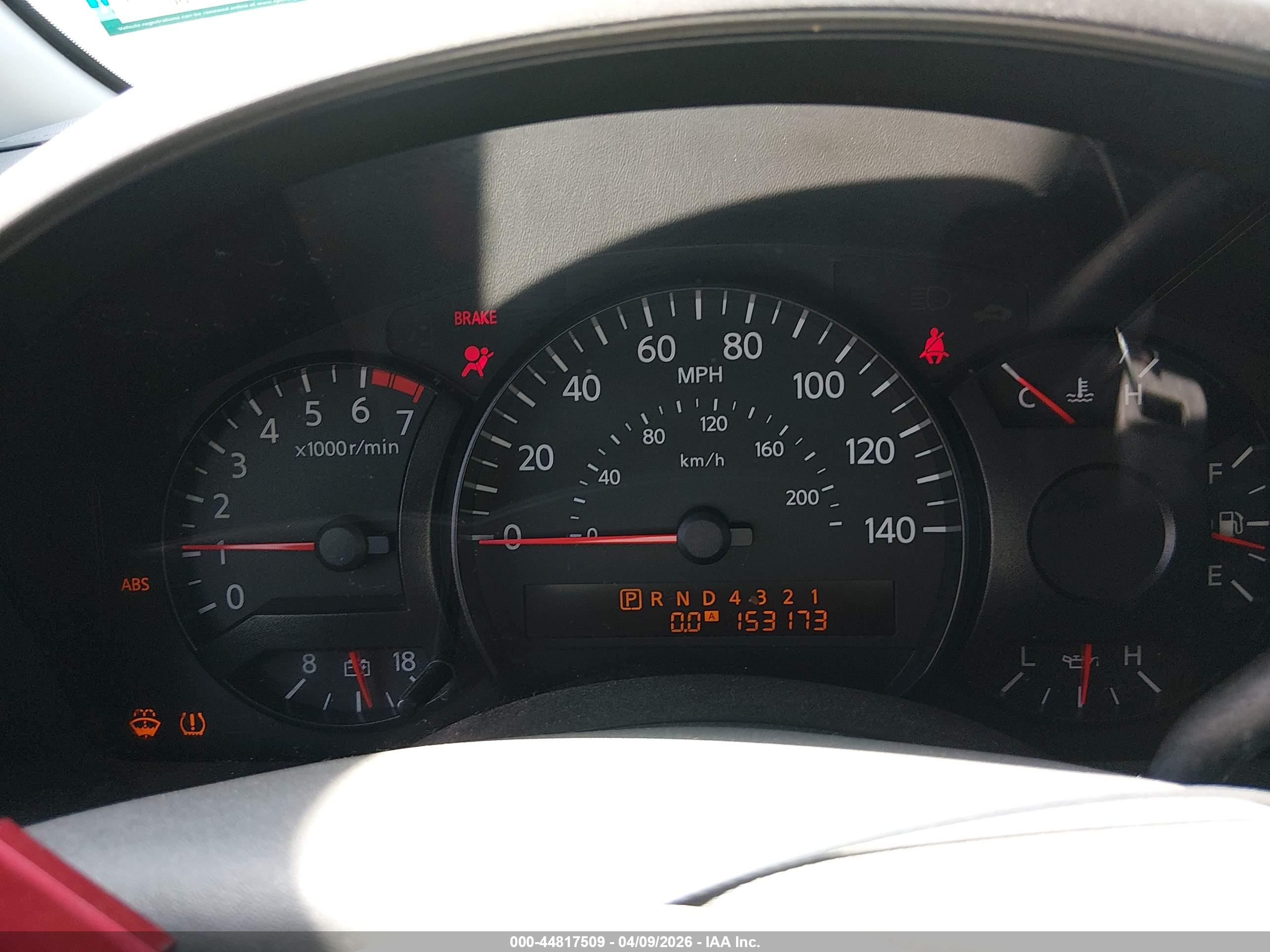 NISSAN TITAN image 7