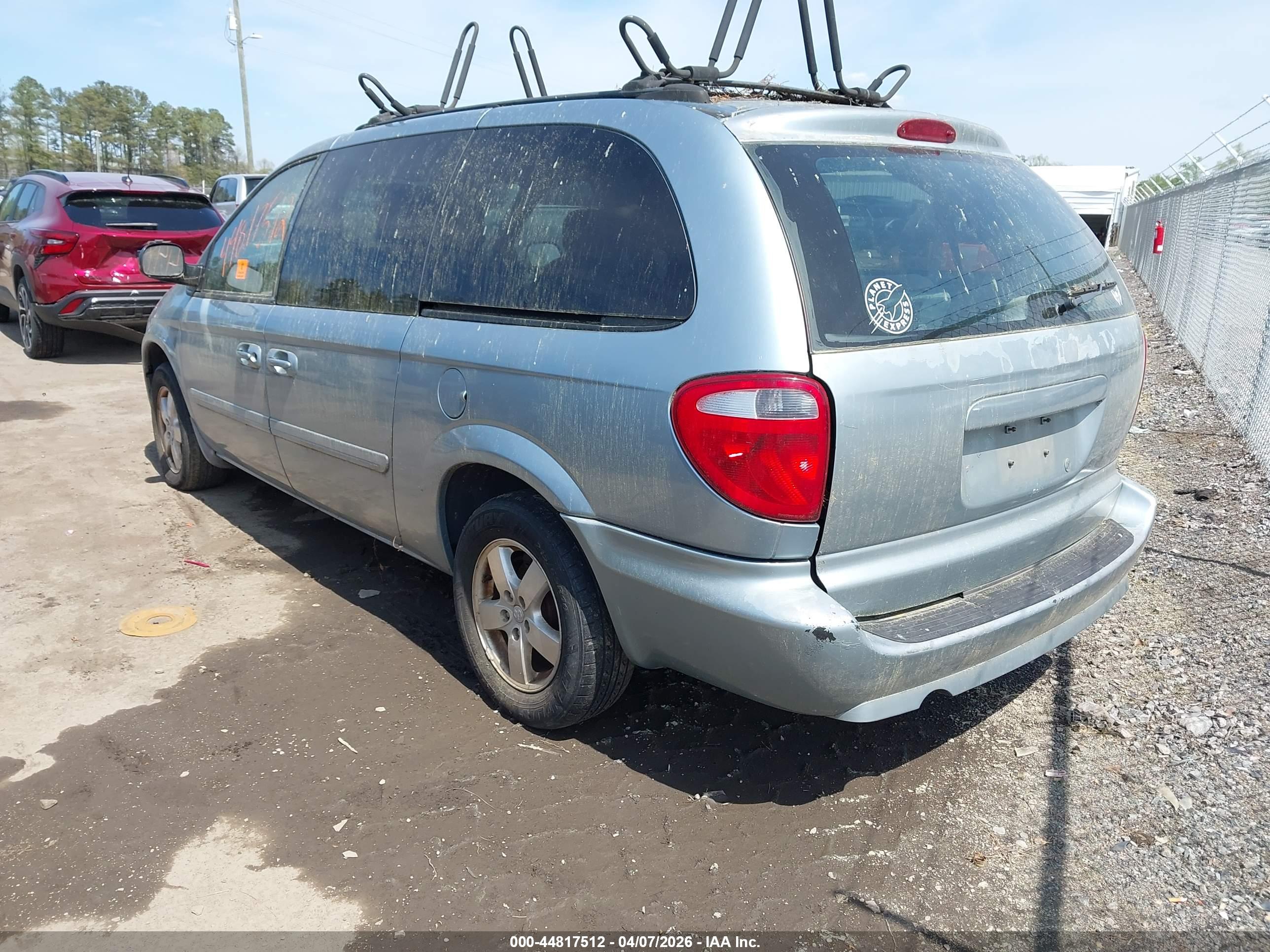 DODGE GRAND image 3