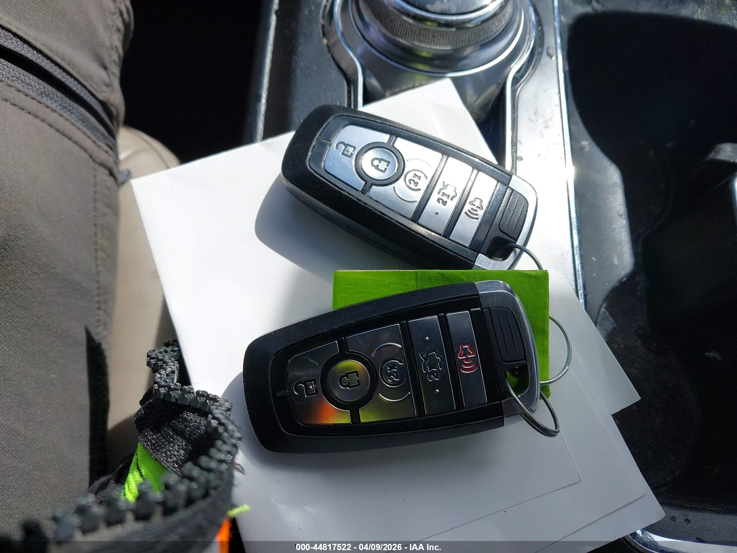 FORD FUSION image 11