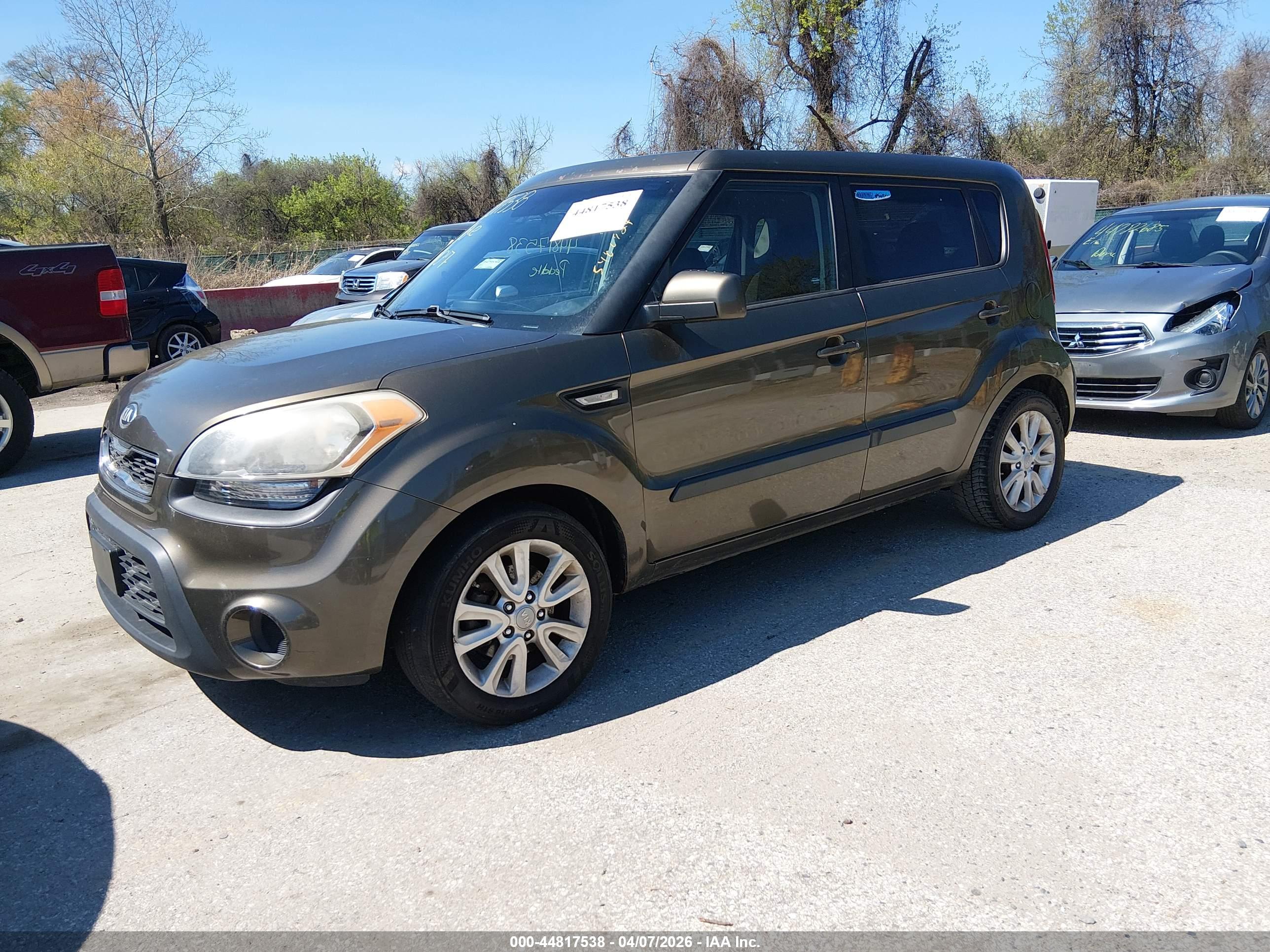 KIA SOUL image 2