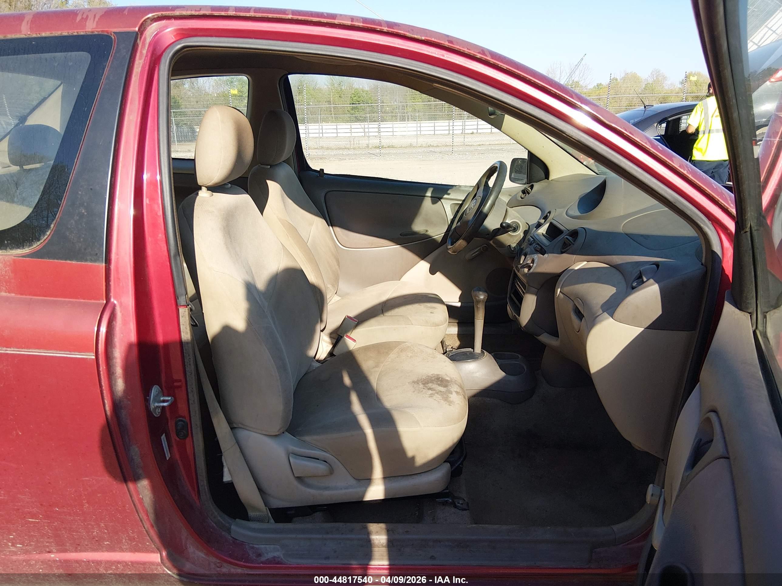 TOYOTA ECHO image 5