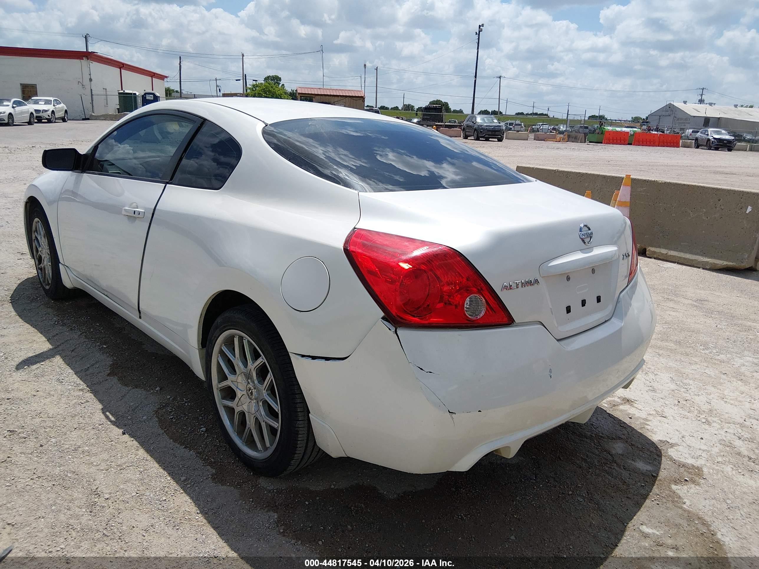 NISSAN ALTIMA image 3