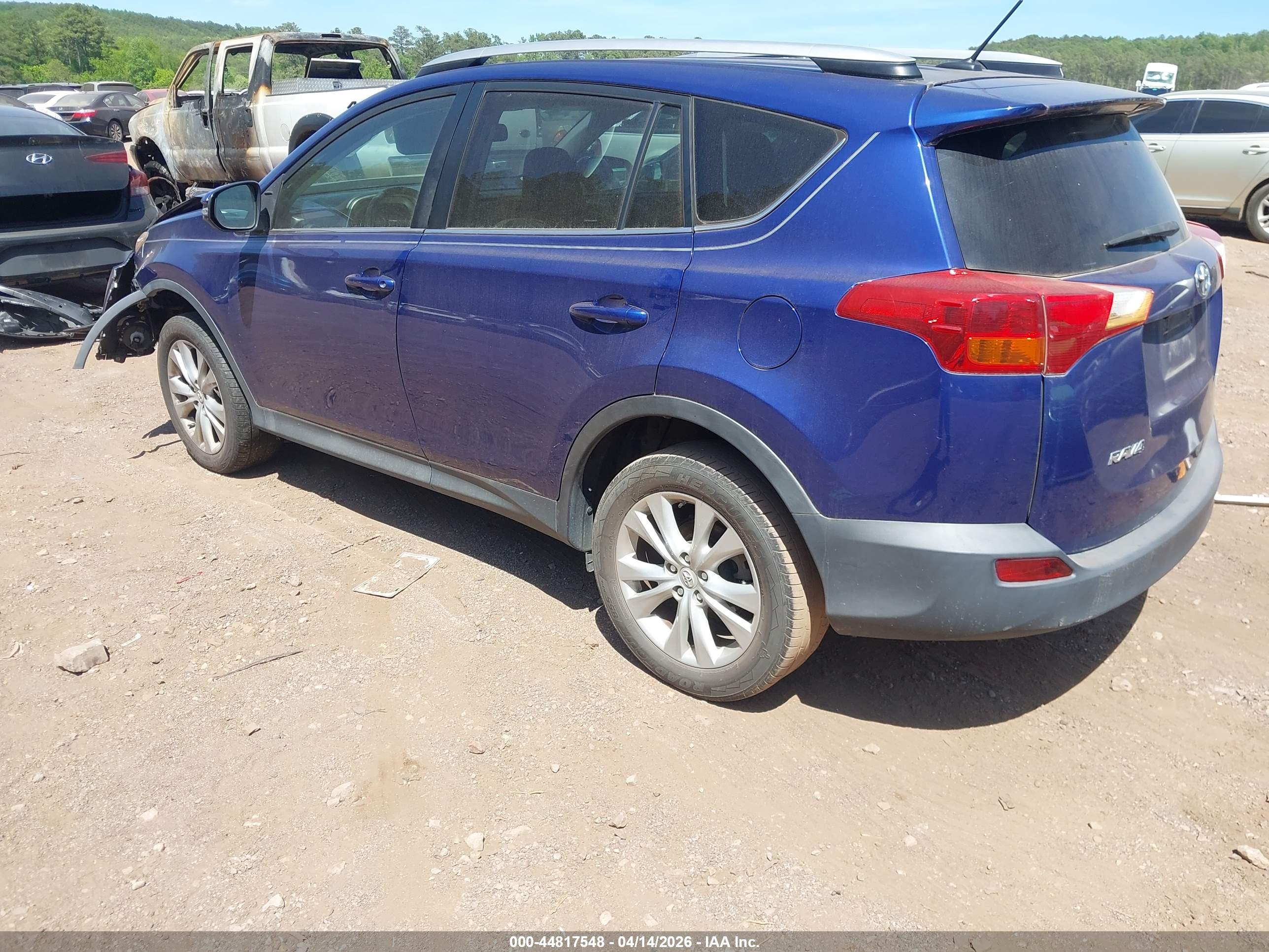 TOYOTA RAV4 image 3