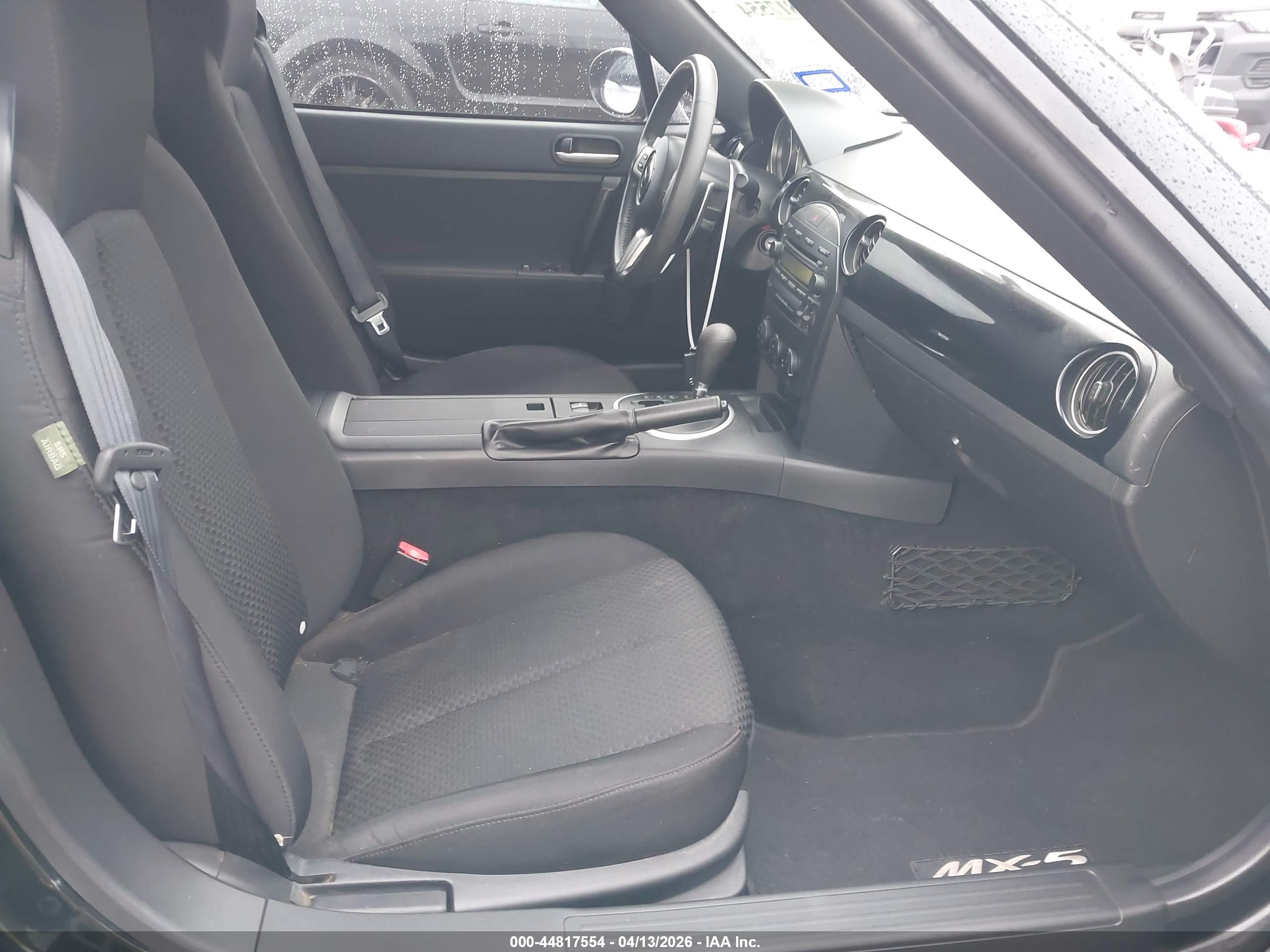 MAZDA MX-5 image 5