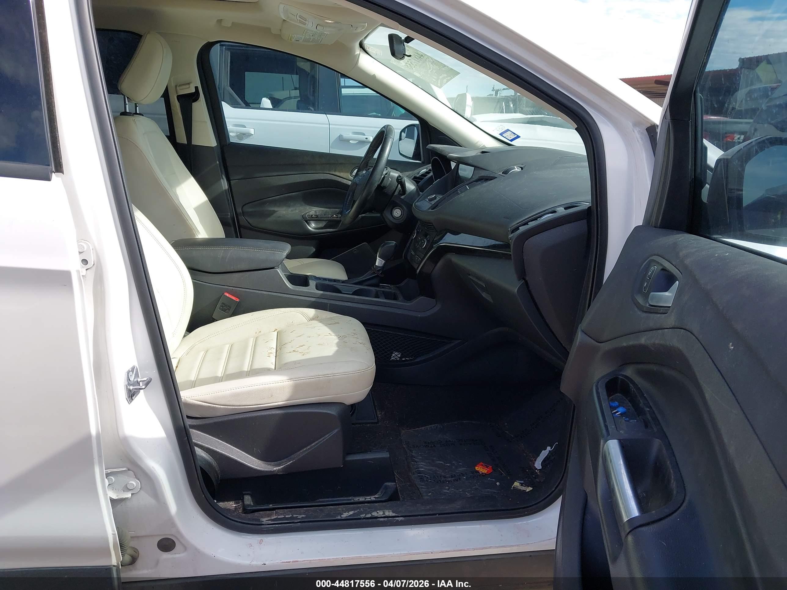 FORD ESCAPE image 5
