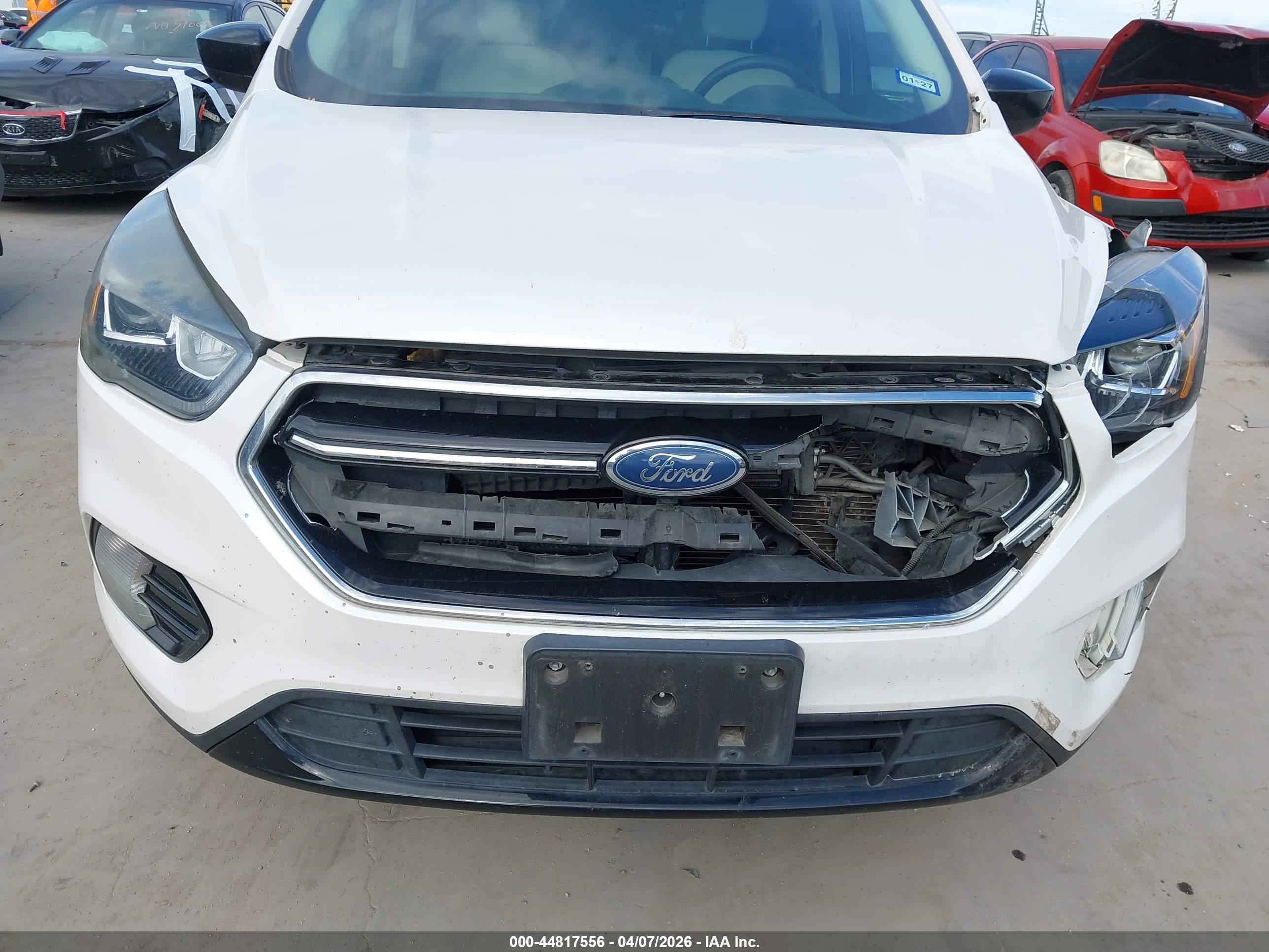 FORD ESCAPE image 6