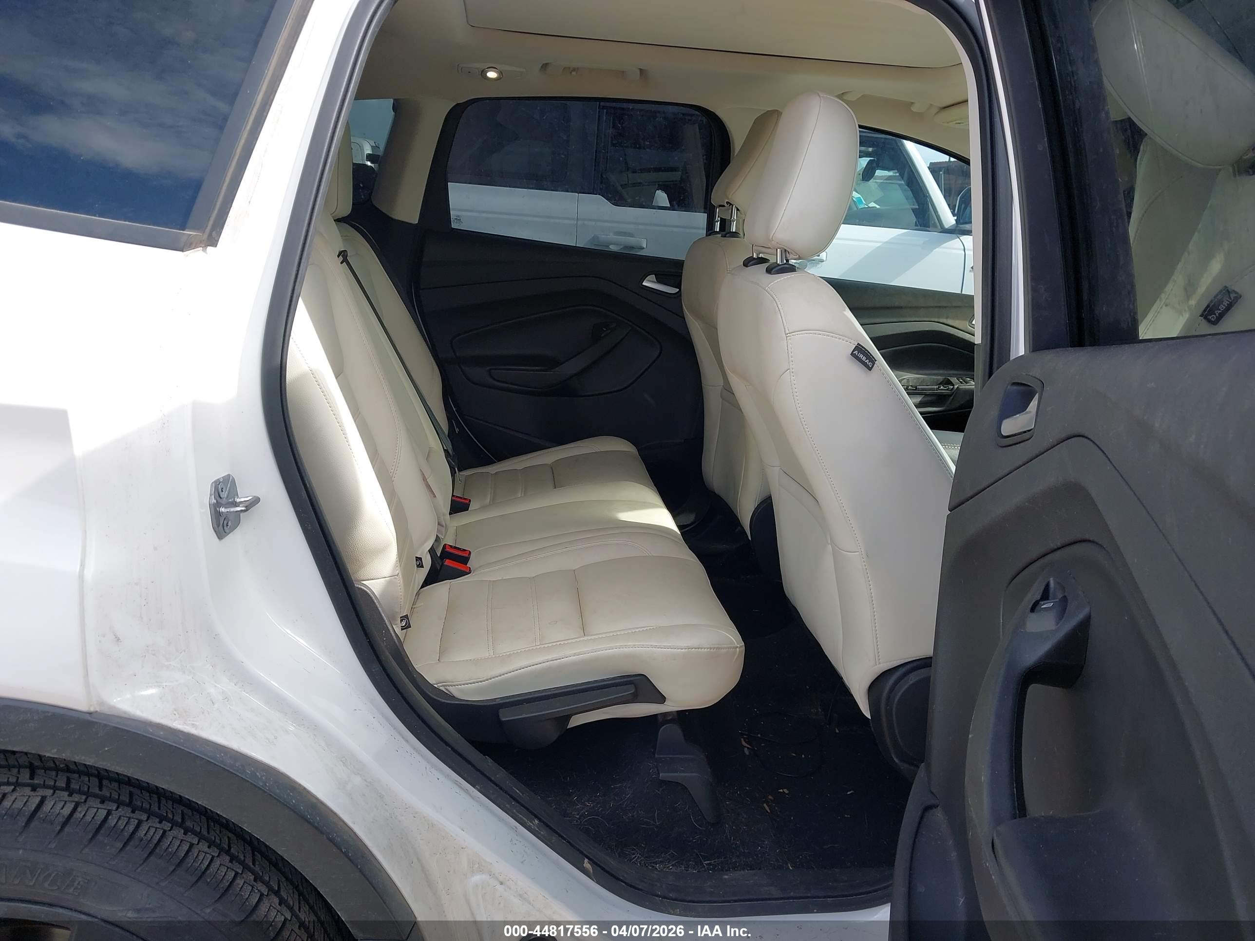 FORD ESCAPE image 8