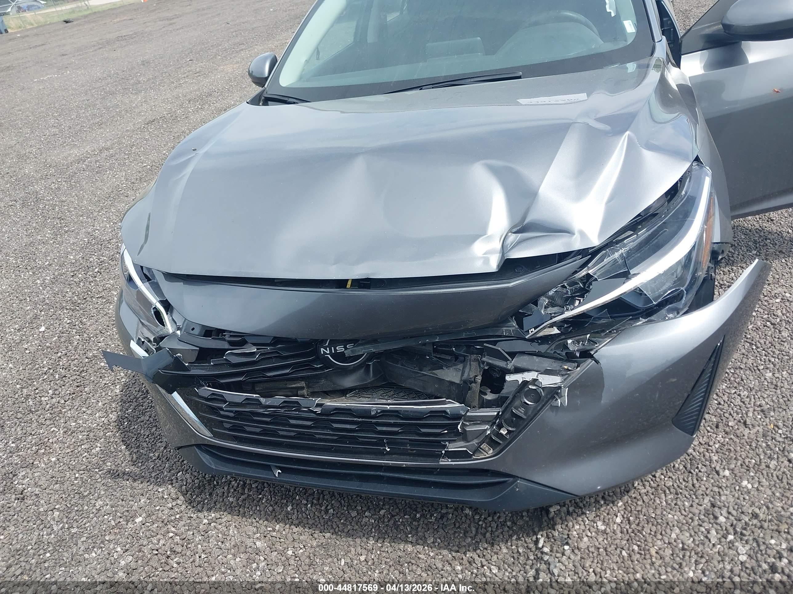 NISSAN SENTRA image 6