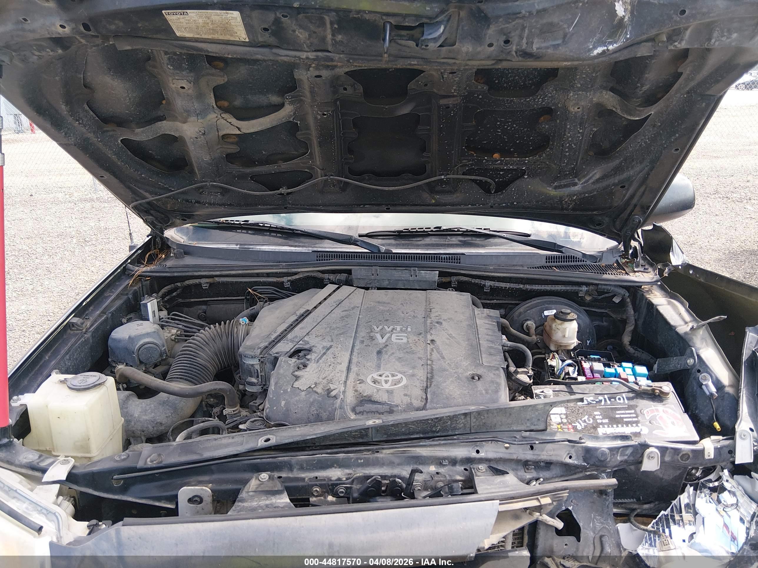 TOYOTA TACOMA image 10