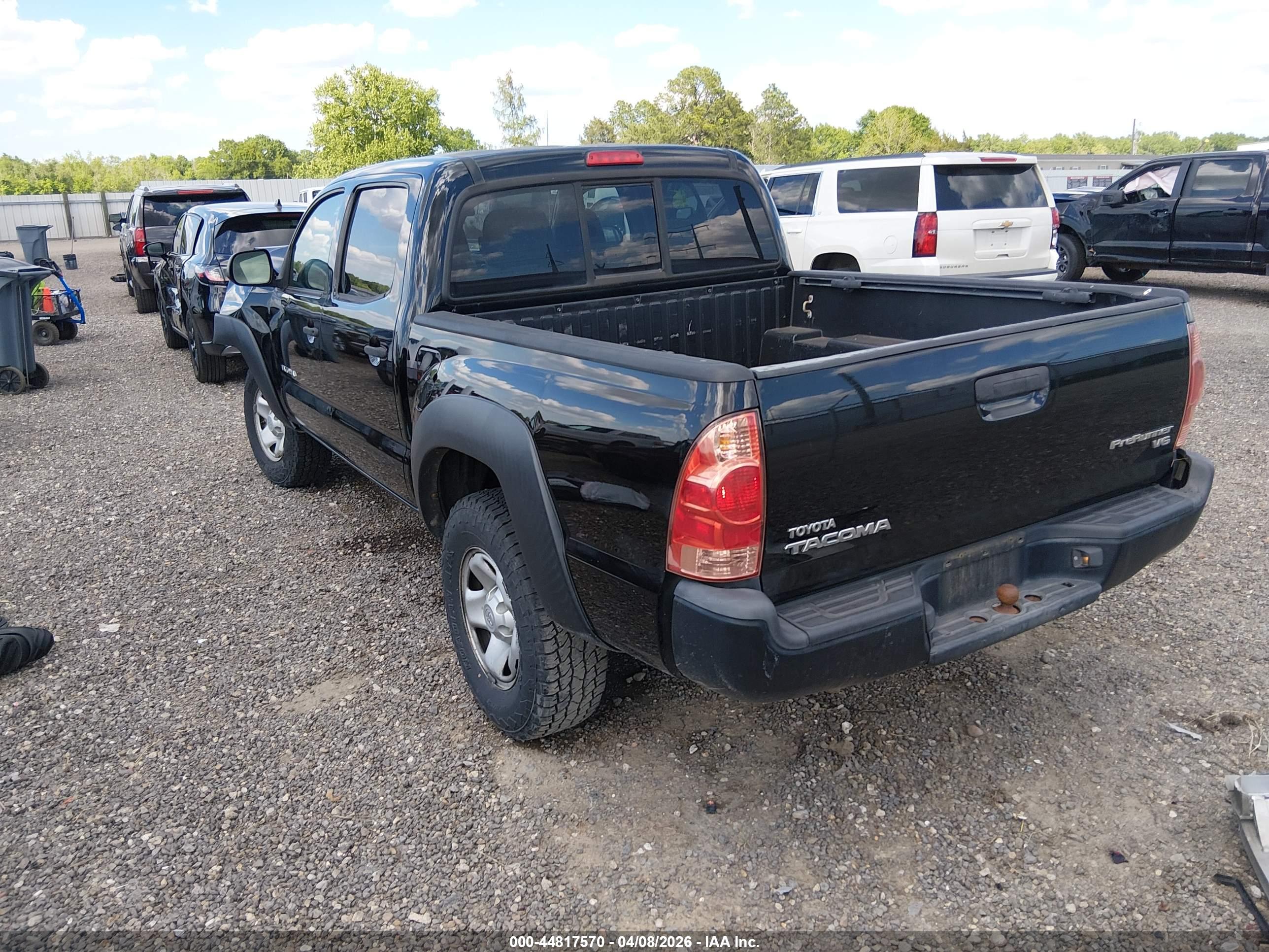 TOYOTA TACOMA image 3
