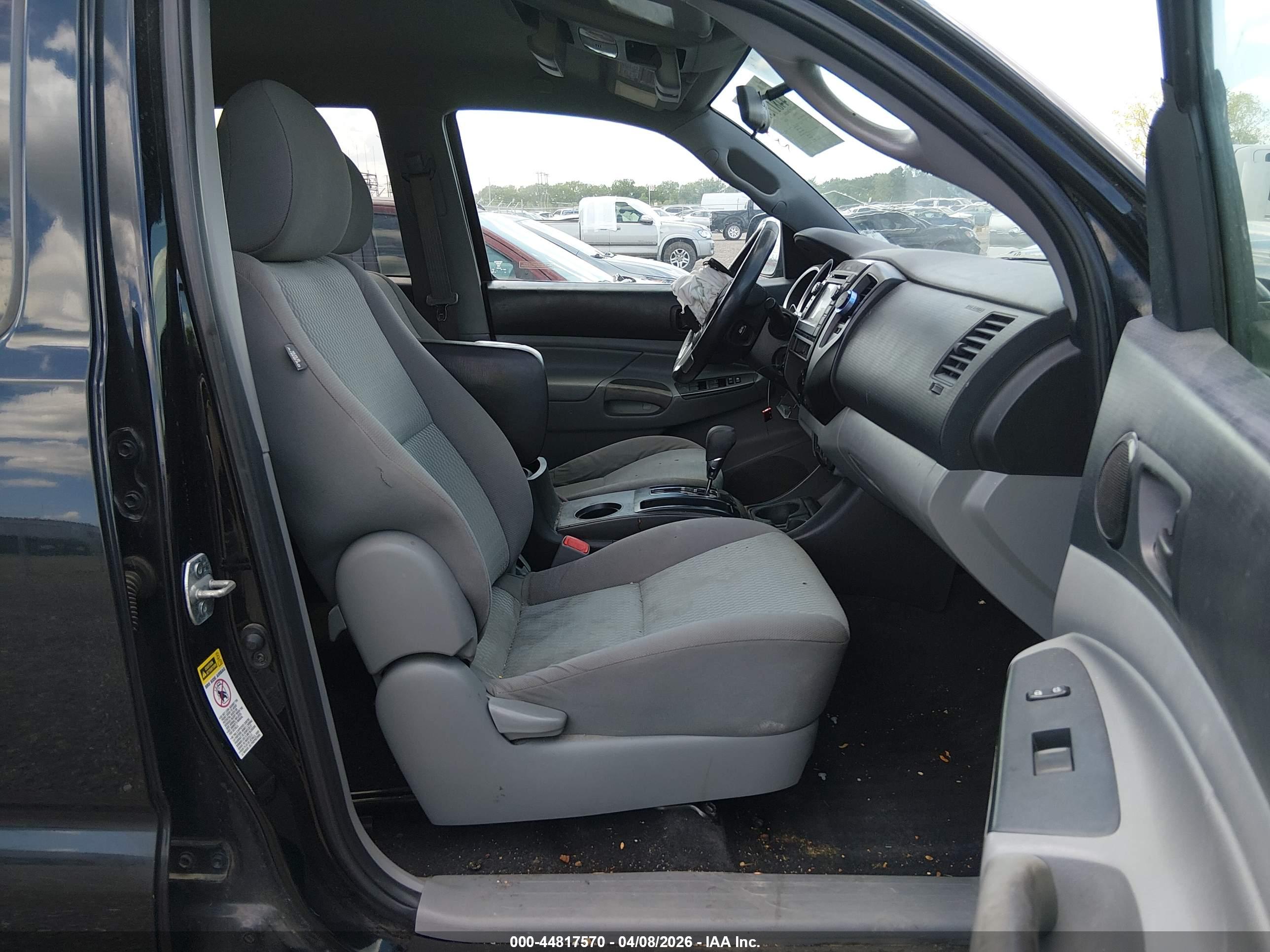TOYOTA TACOMA image 5