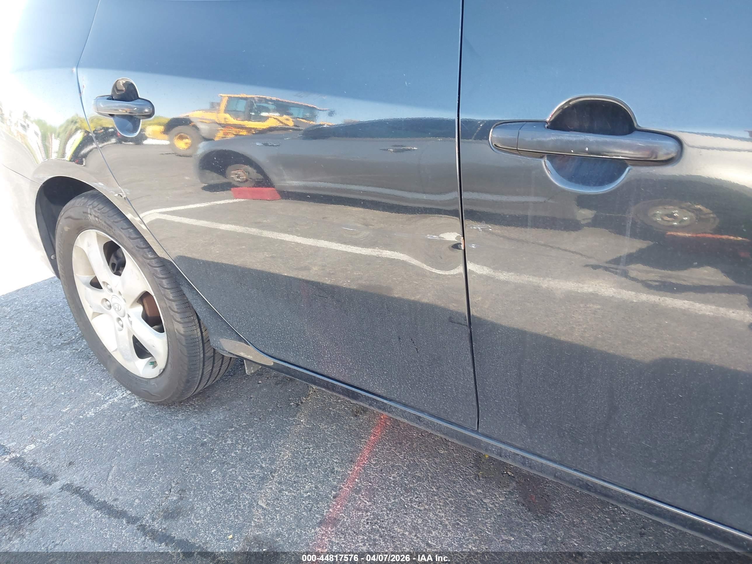 HYUNDAI ELANTRA image 6