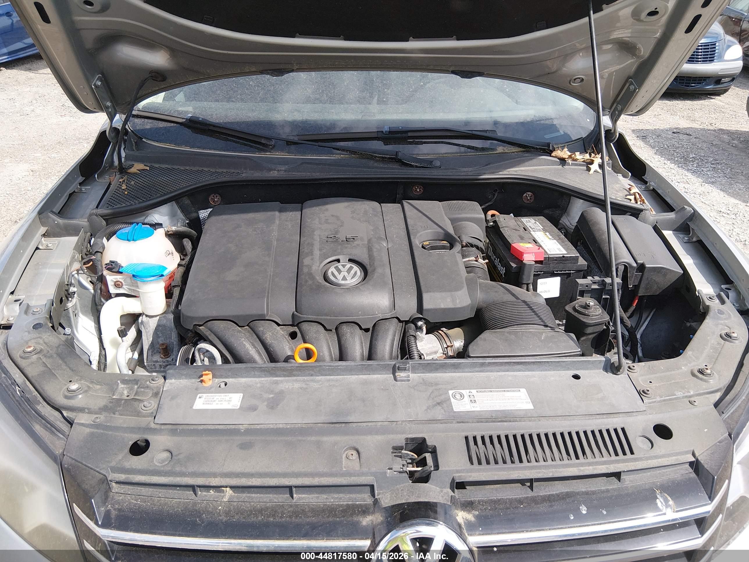 VOLKSWAGEN PASSAT image 10
