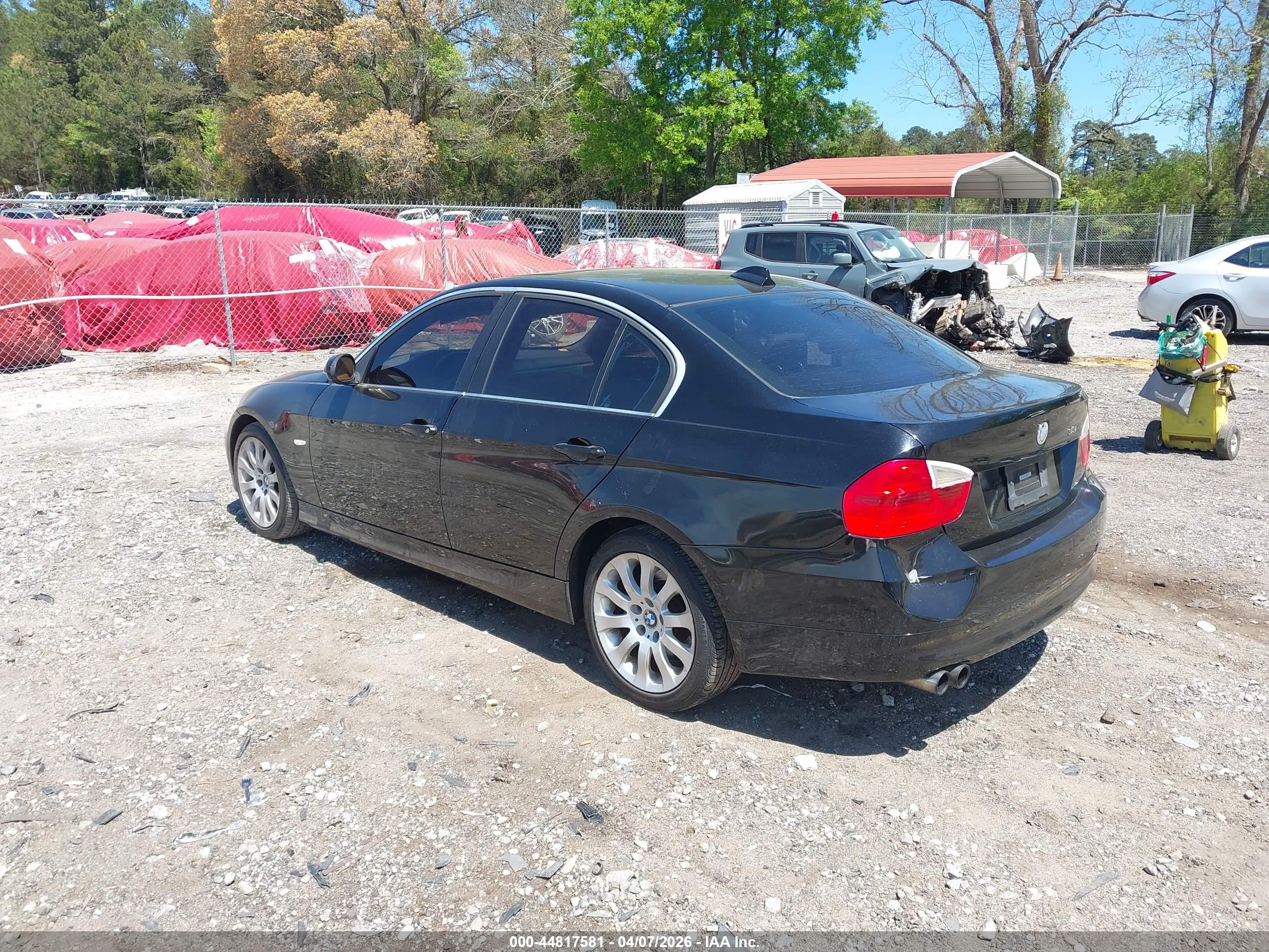 BMW 330I image 3