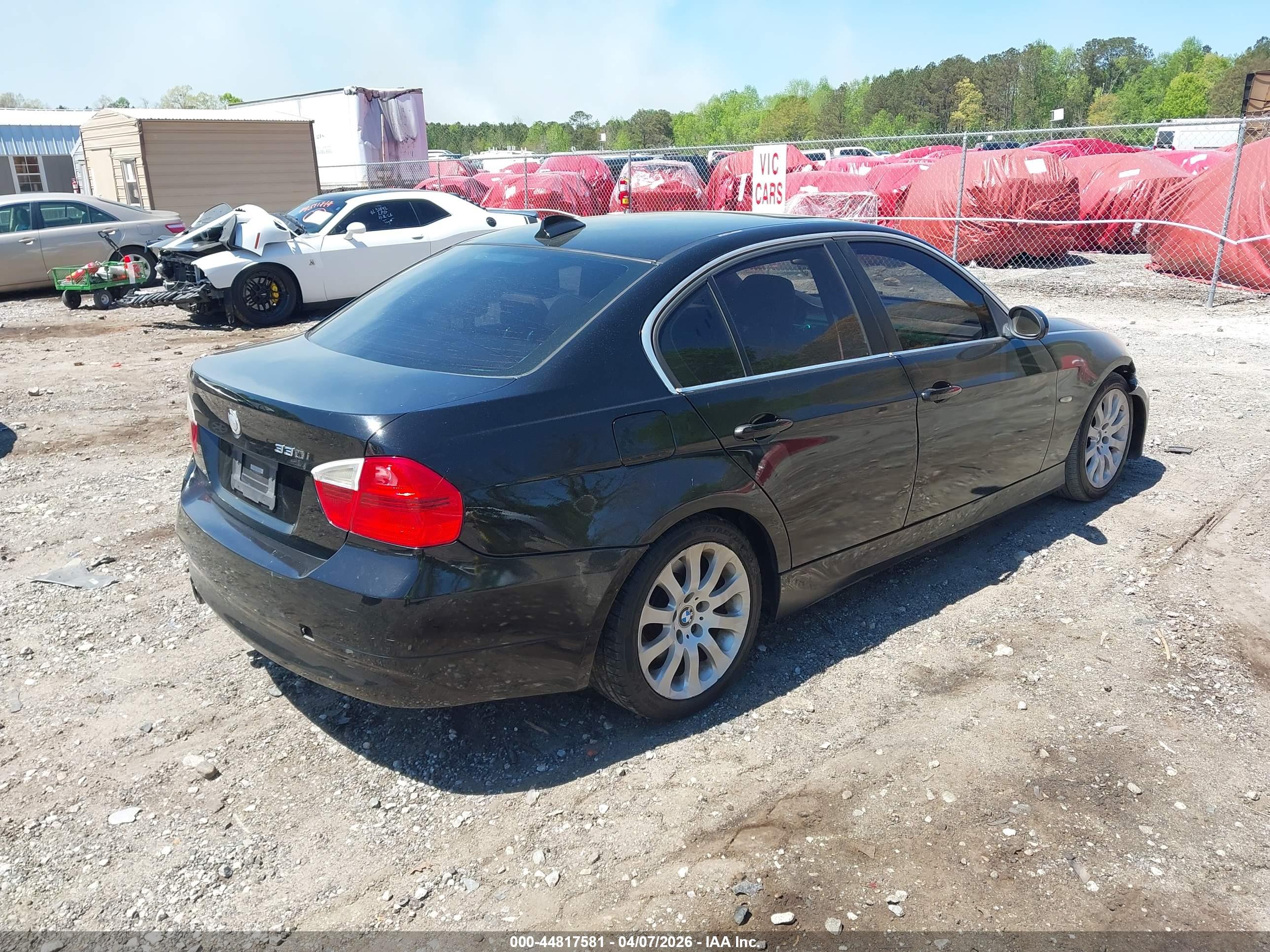 BMW 330I image 4