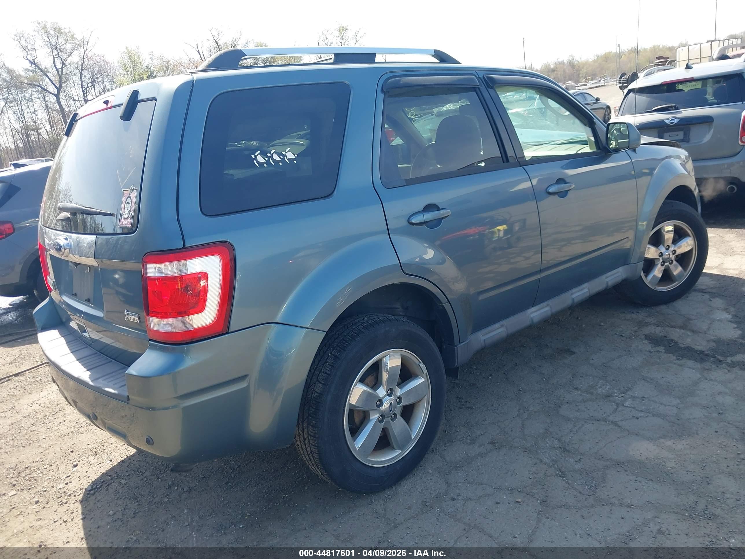 FORD ESCAPE image 4