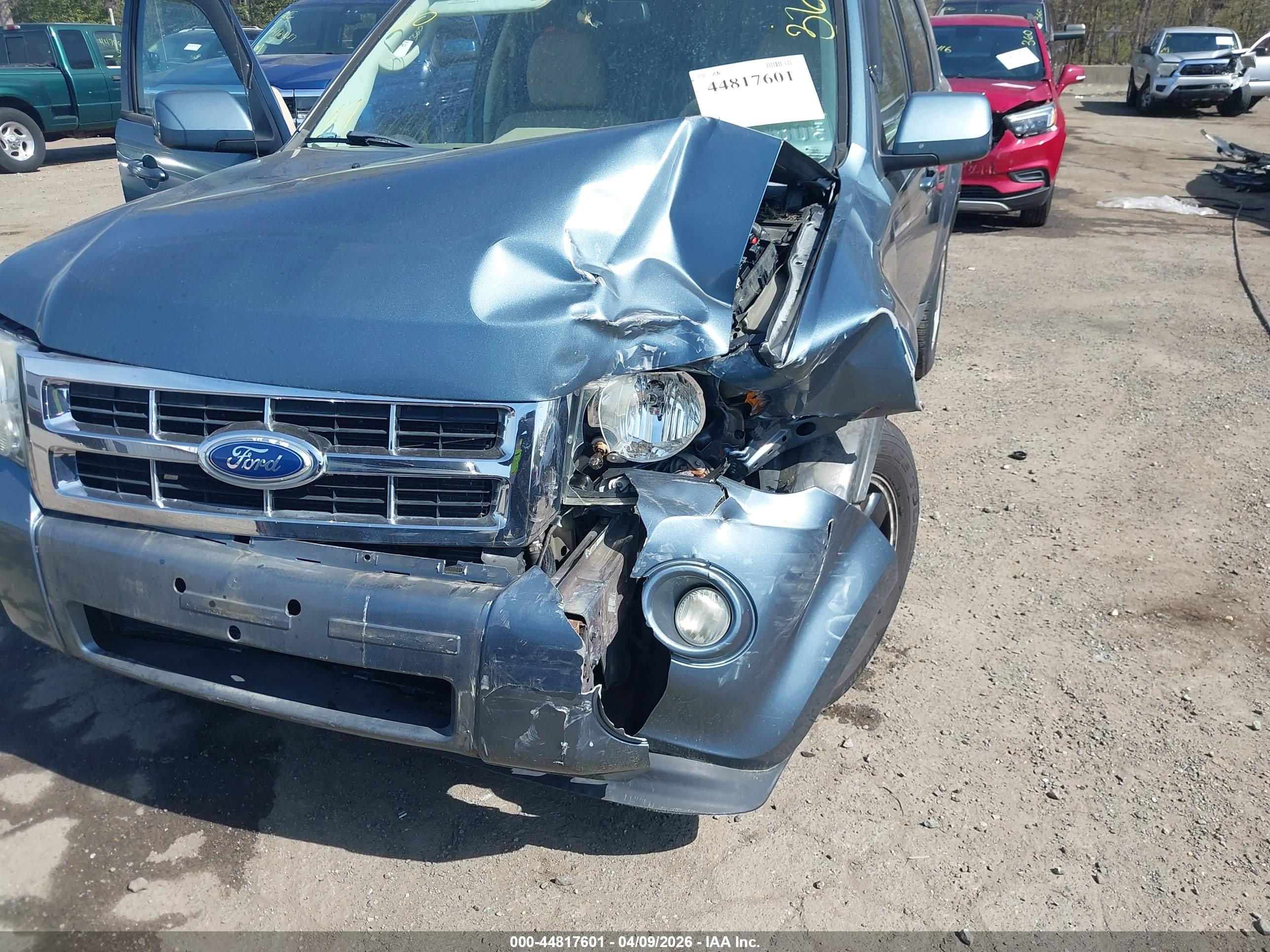 FORD ESCAPE image 6