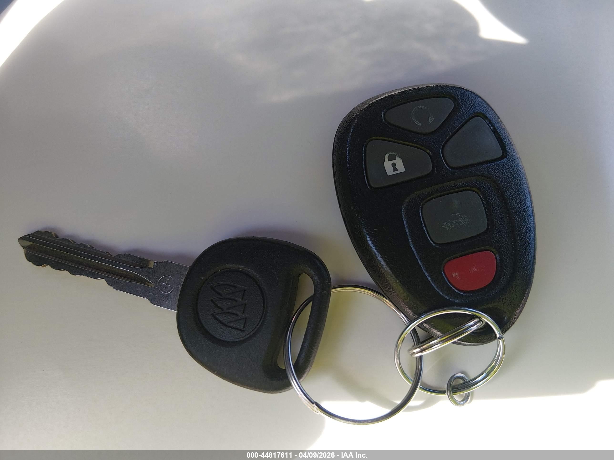 BUICK LUCERNE image 11